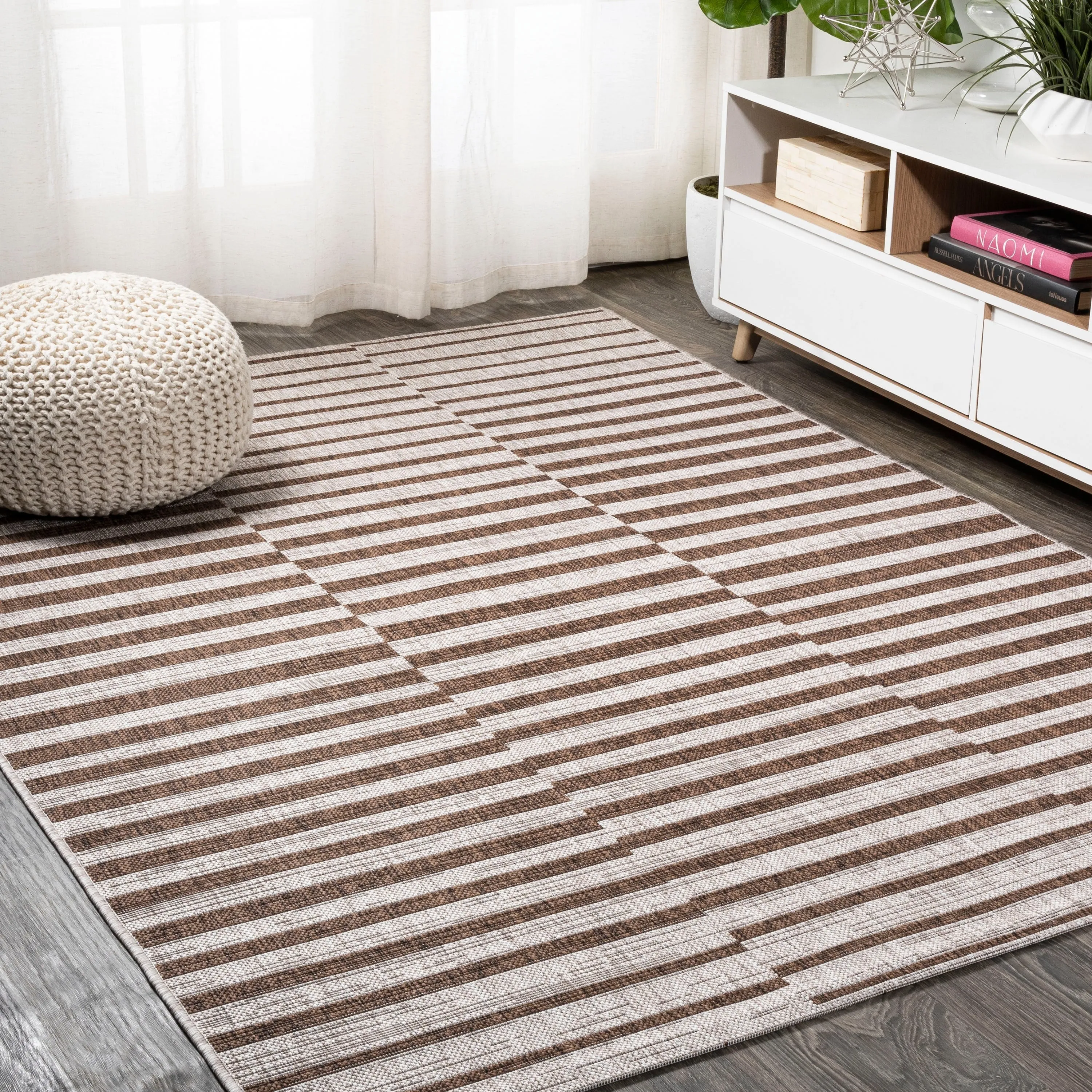 JONATHAN Y Grid Modern Offset Stripe Indoor/Outdoor Area Rug