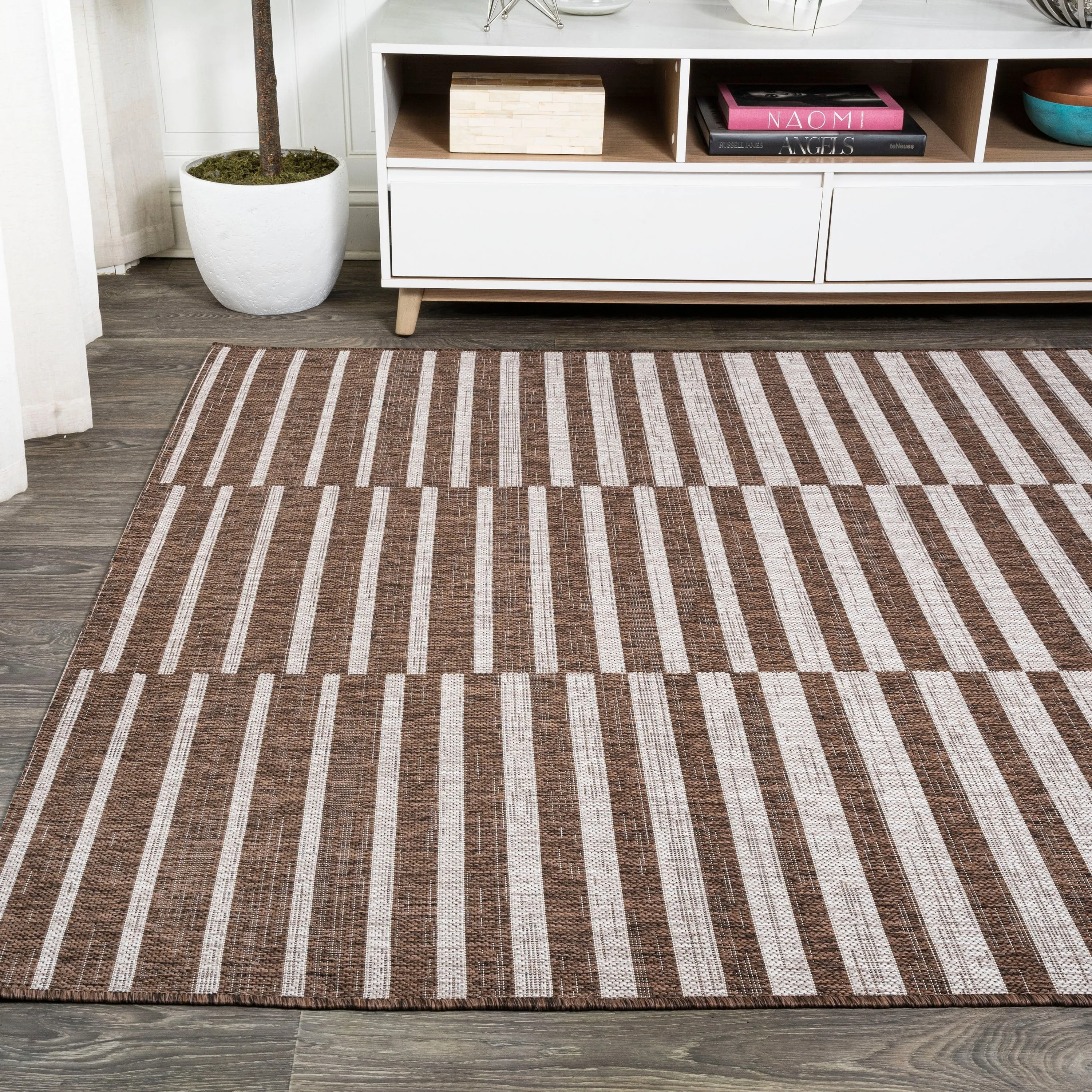 JONATHAN Y Grid Modern Offset Stripe Indoor/Outdoor Area Rug