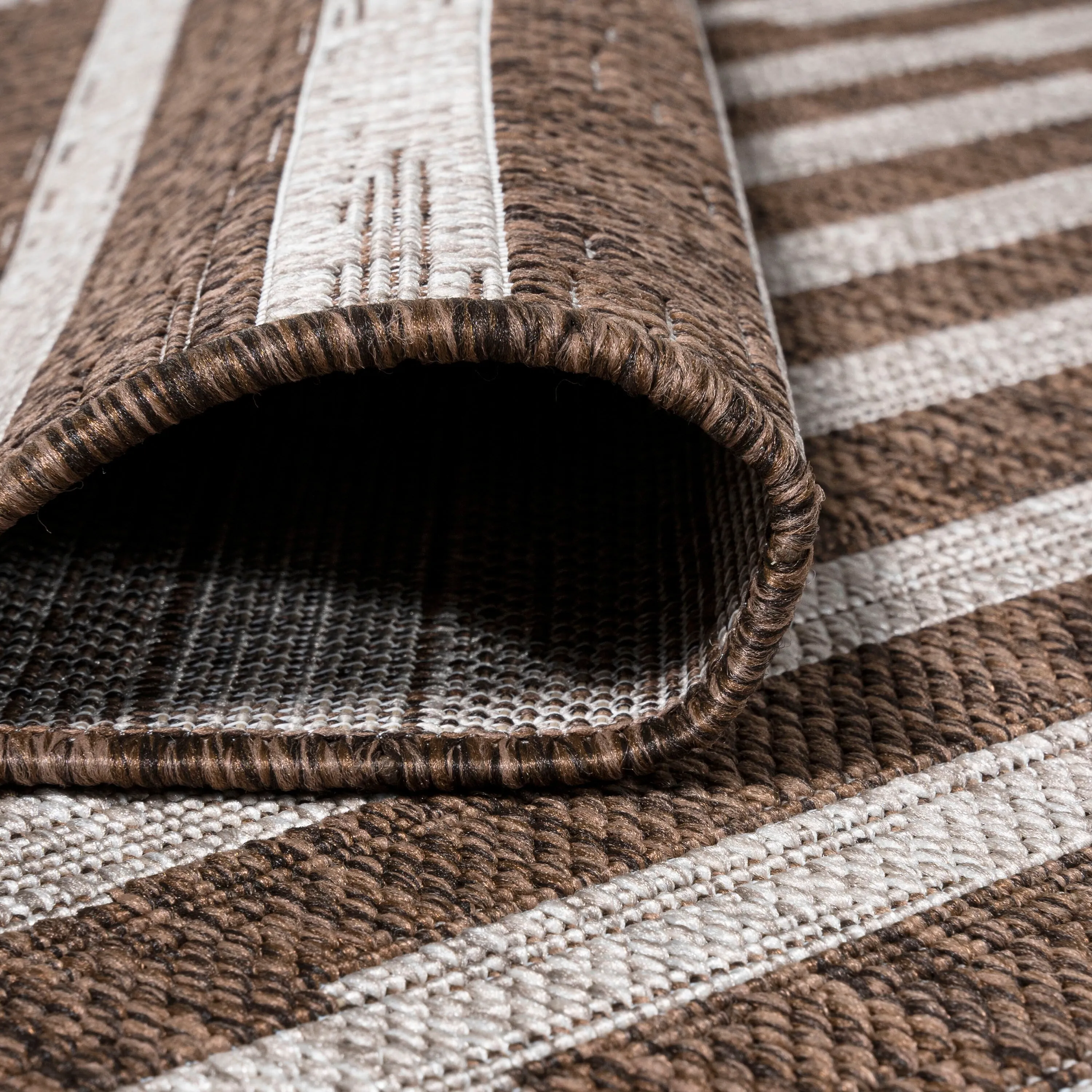 JONATHAN Y Grid Modern Offset Stripe Indoor/Outdoor Area Rug