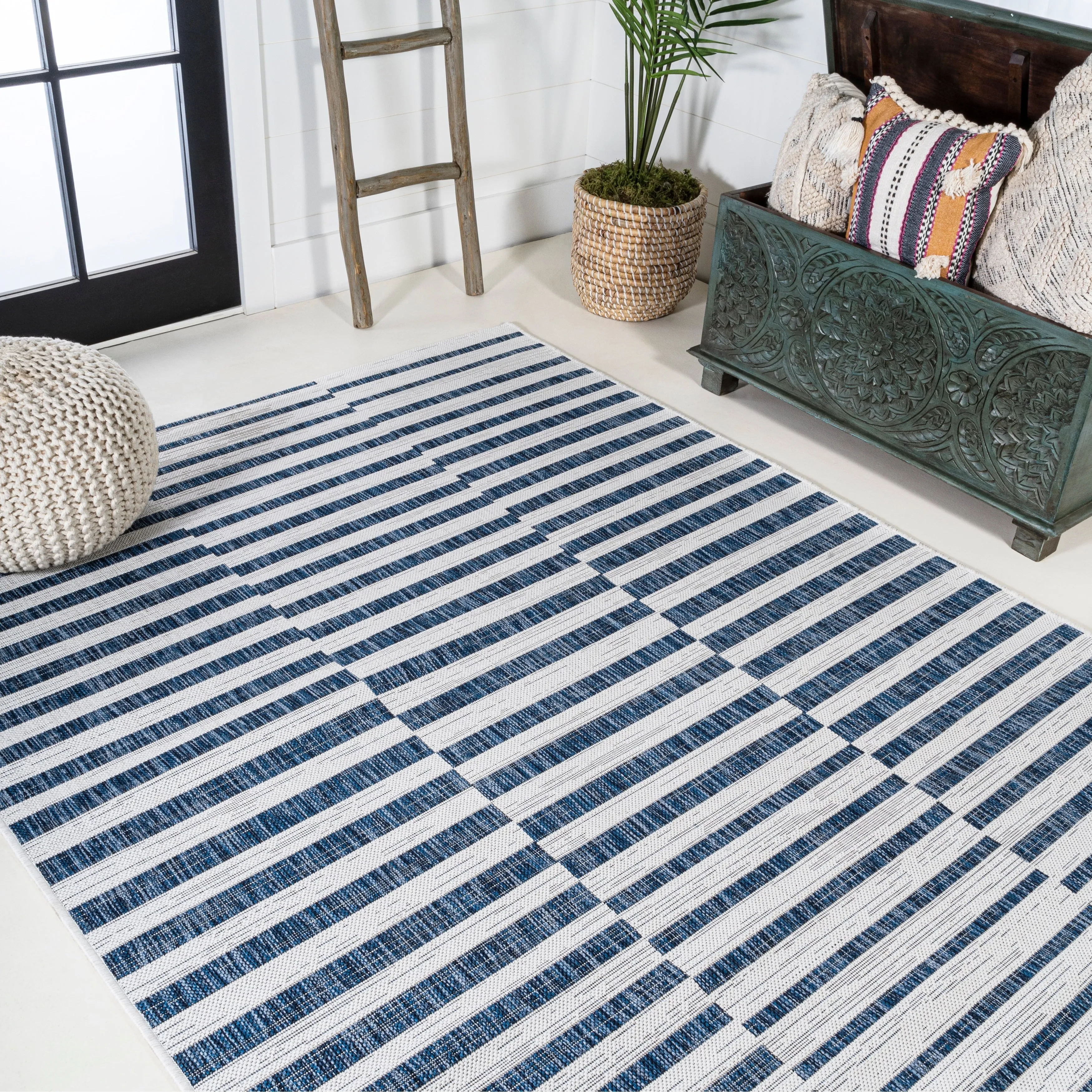 JONATHAN Y Grid Modern Offset Stripe Indoor/Outdoor Area Rug