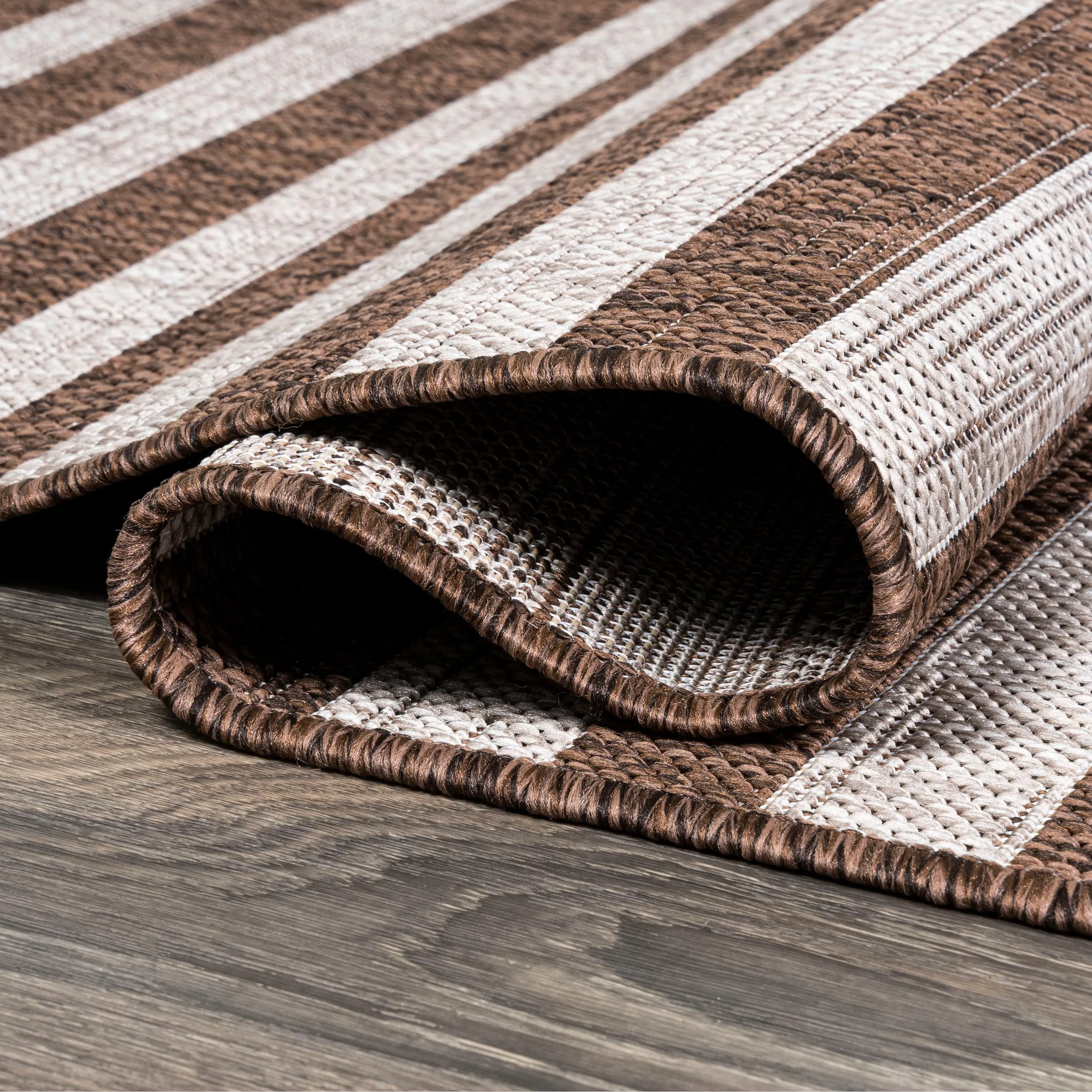 JONATHAN Y Grid Modern Offset Stripe Indoor/Outdoor Area Rug