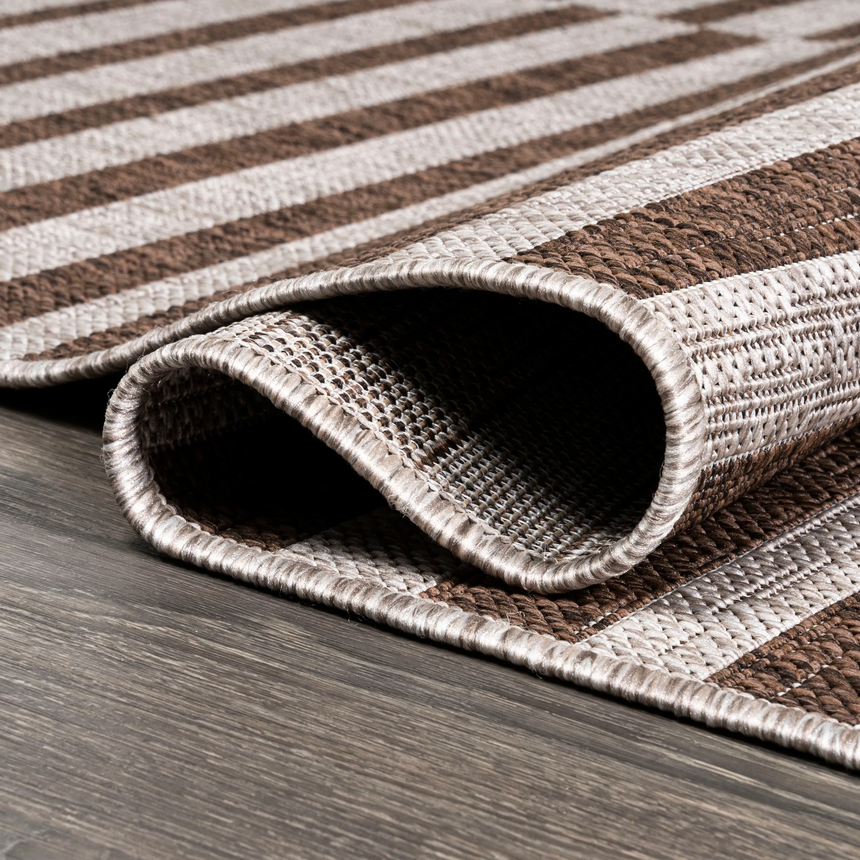 JONATHAN Y Grid Modern Offset Stripe Indoor/Outdoor Area Rug