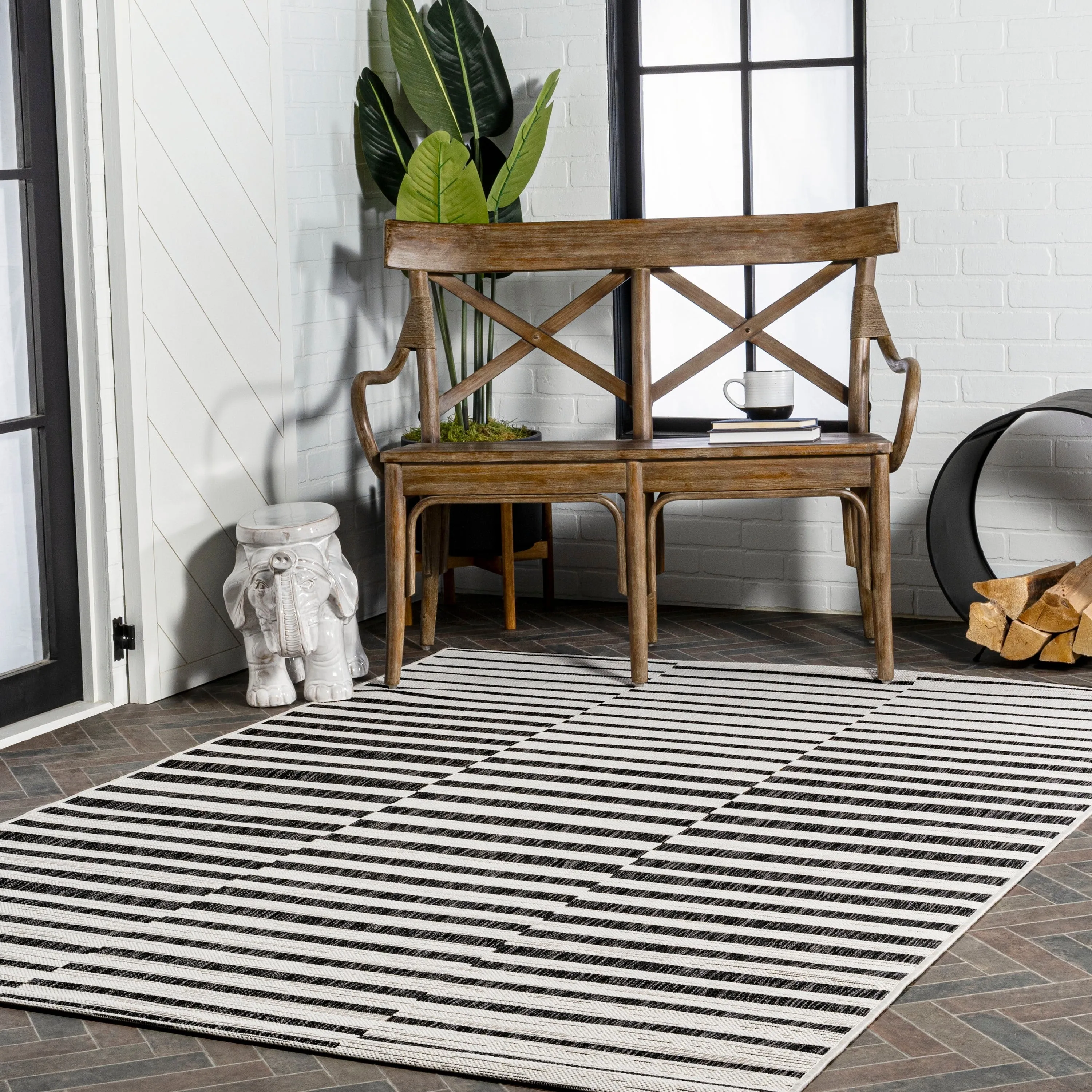 JONATHAN Y Grid Modern Offset Stripe Indoor/Outdoor Area Rug
