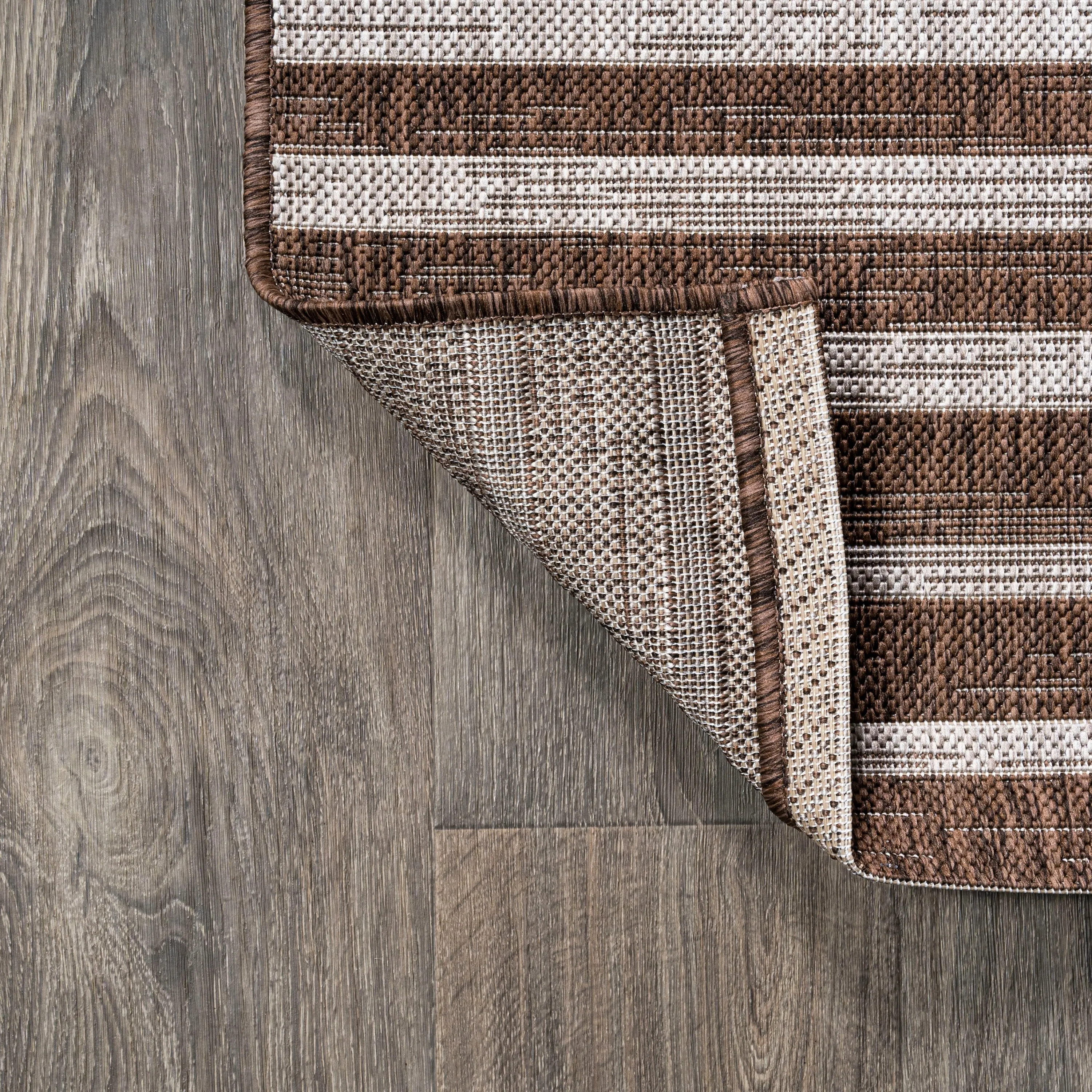 JONATHAN Y Grid Modern Offset Stripe Indoor/Outdoor Area Rug