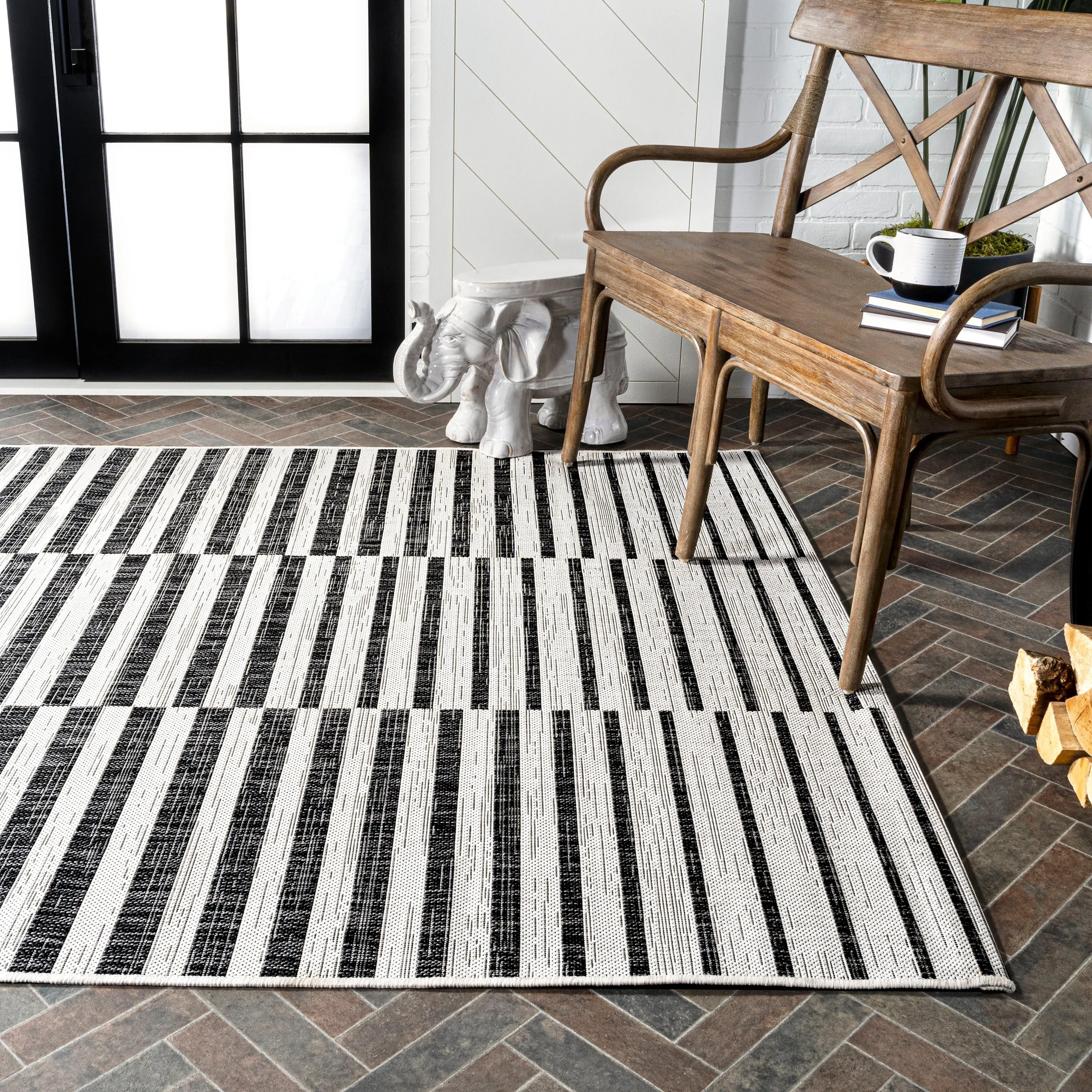 JONATHAN Y Grid Modern Offset Stripe Indoor/Outdoor Area Rug