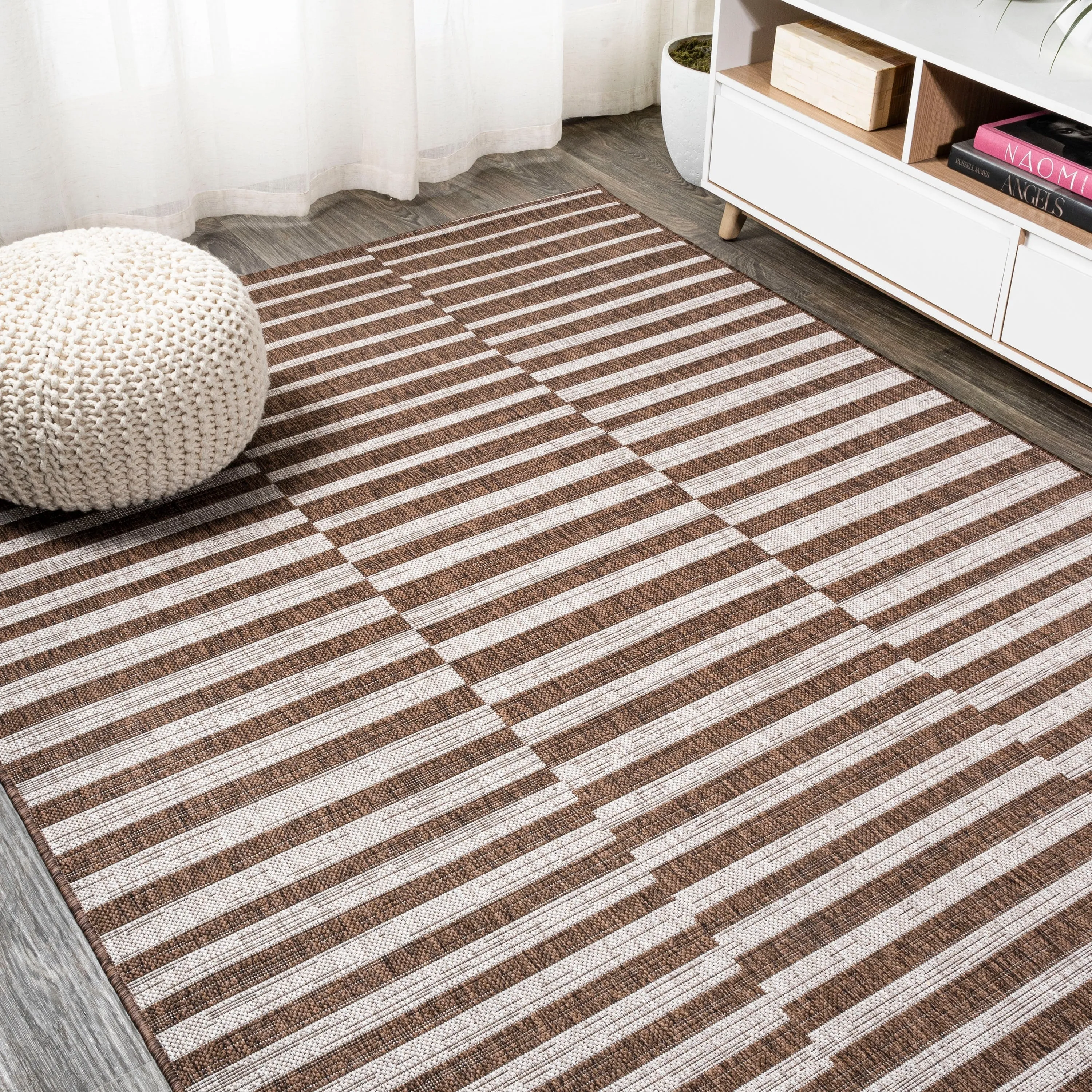 JONATHAN Y Grid Modern Offset Stripe Indoor/Outdoor Area Rug