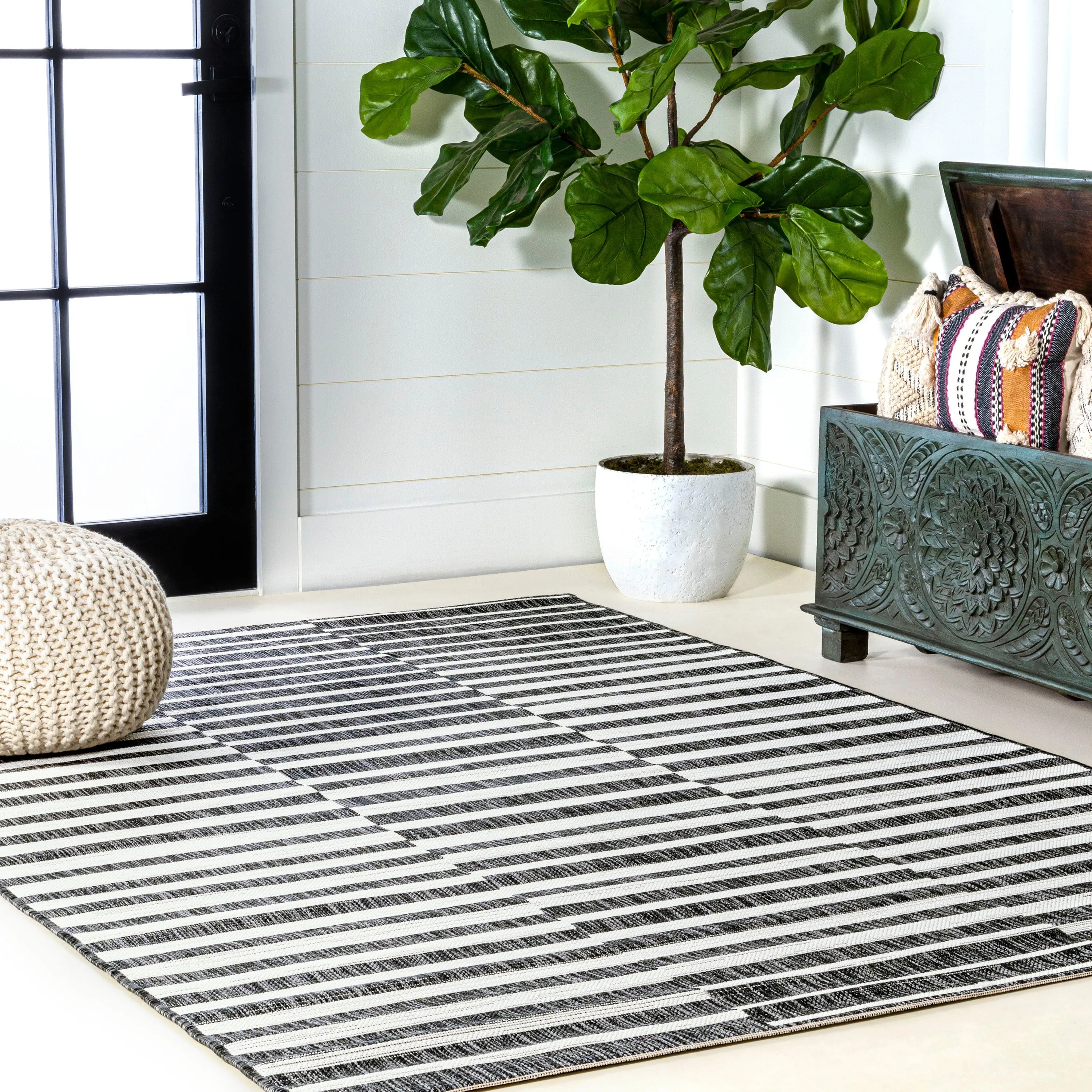 JONATHAN Y Grid Modern Offset Stripe Indoor/Outdoor Area Rug