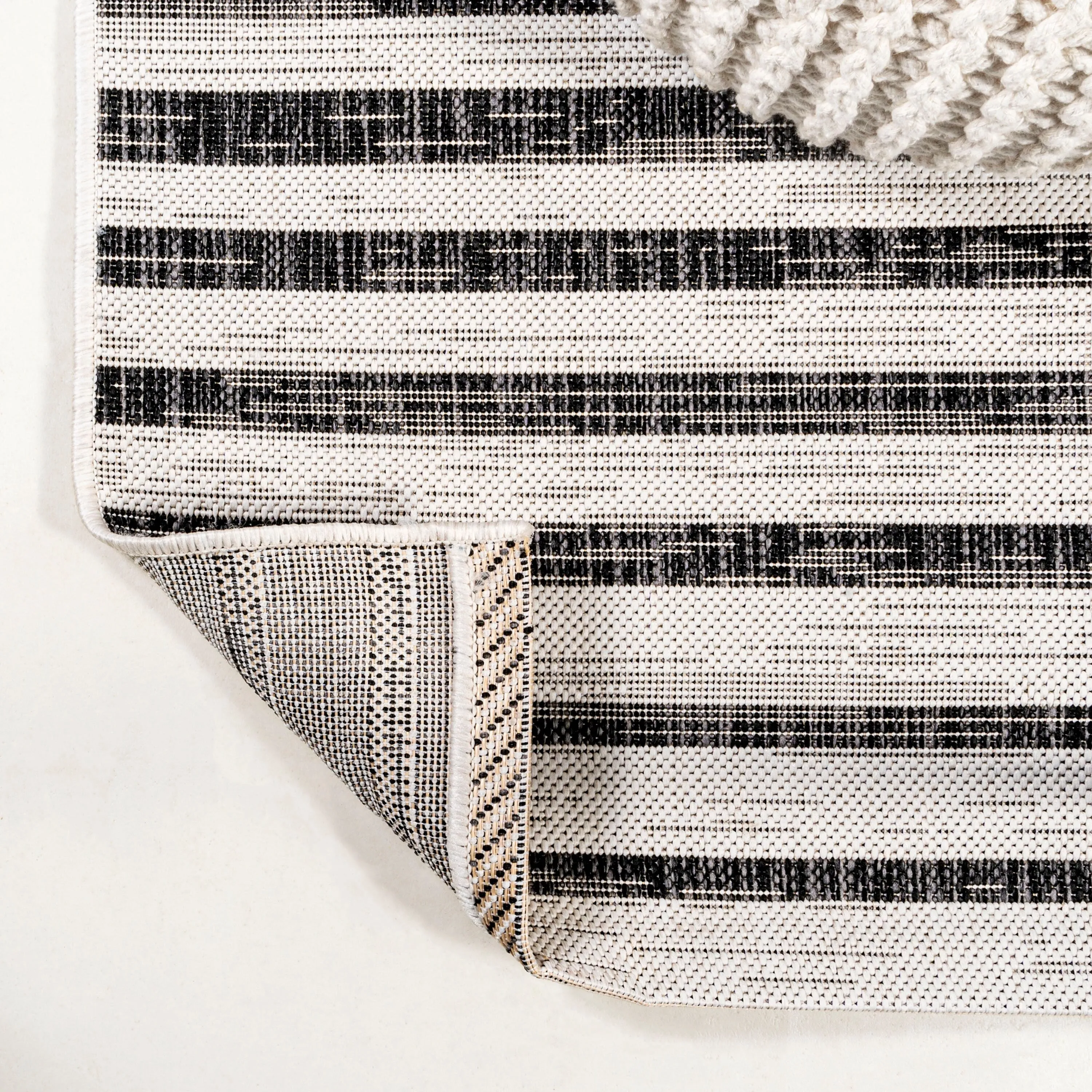 JONATHAN Y Grid Modern Offset Stripe Indoor/Outdoor Area Rug