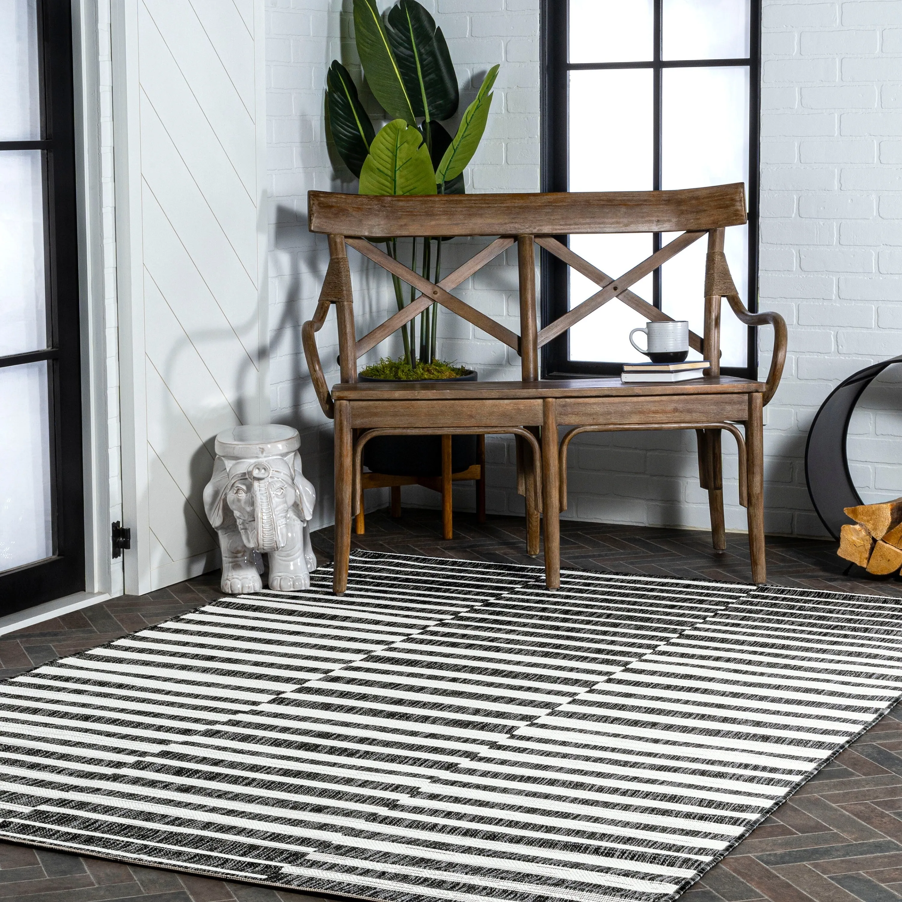JONATHAN Y Grid Modern Offset Stripe Indoor/Outdoor Area Rug