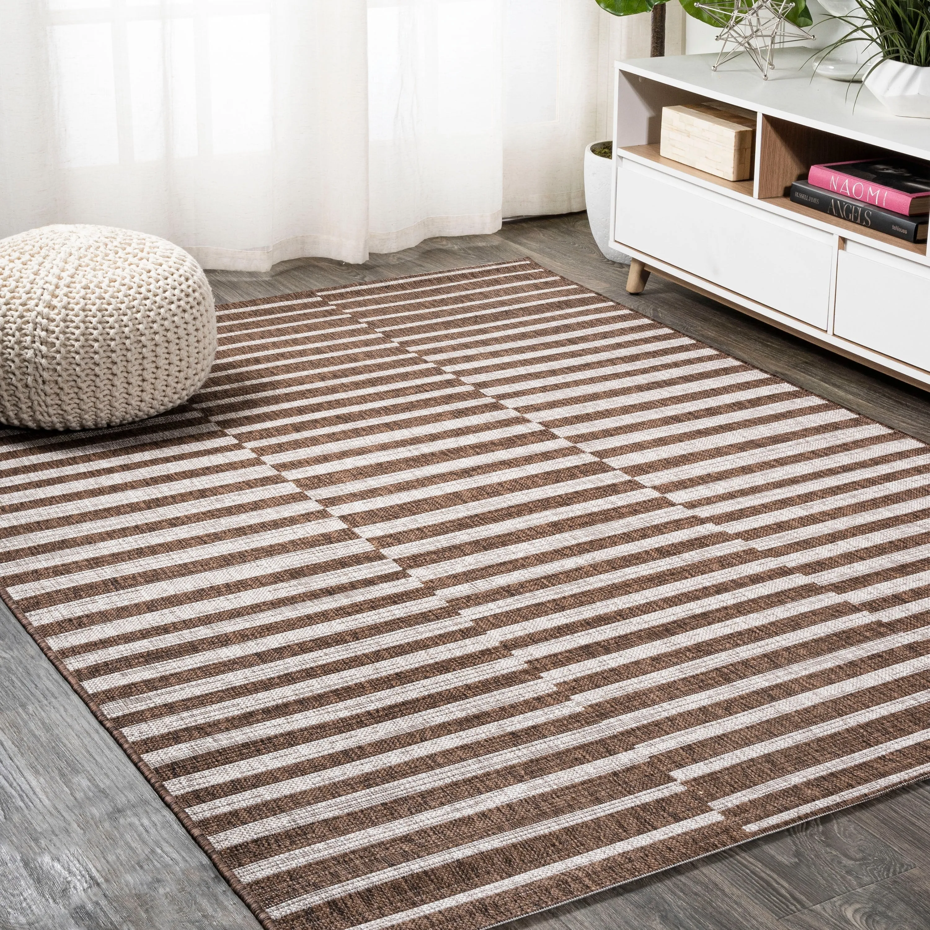 JONATHAN Y Grid Modern Offset Stripe Indoor/Outdoor Area Rug