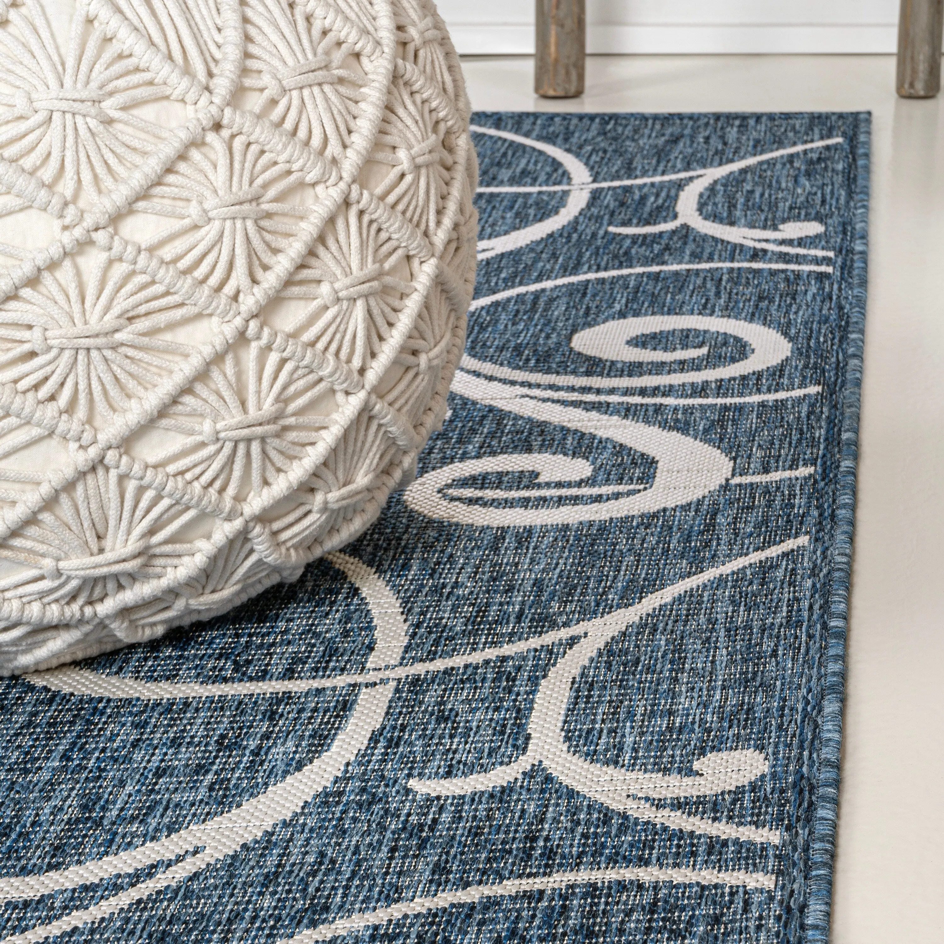 JONATHAN Y Isla Traditional Classic All-Over Scroll Green/Cream Indoor/Outdoor Area Rug