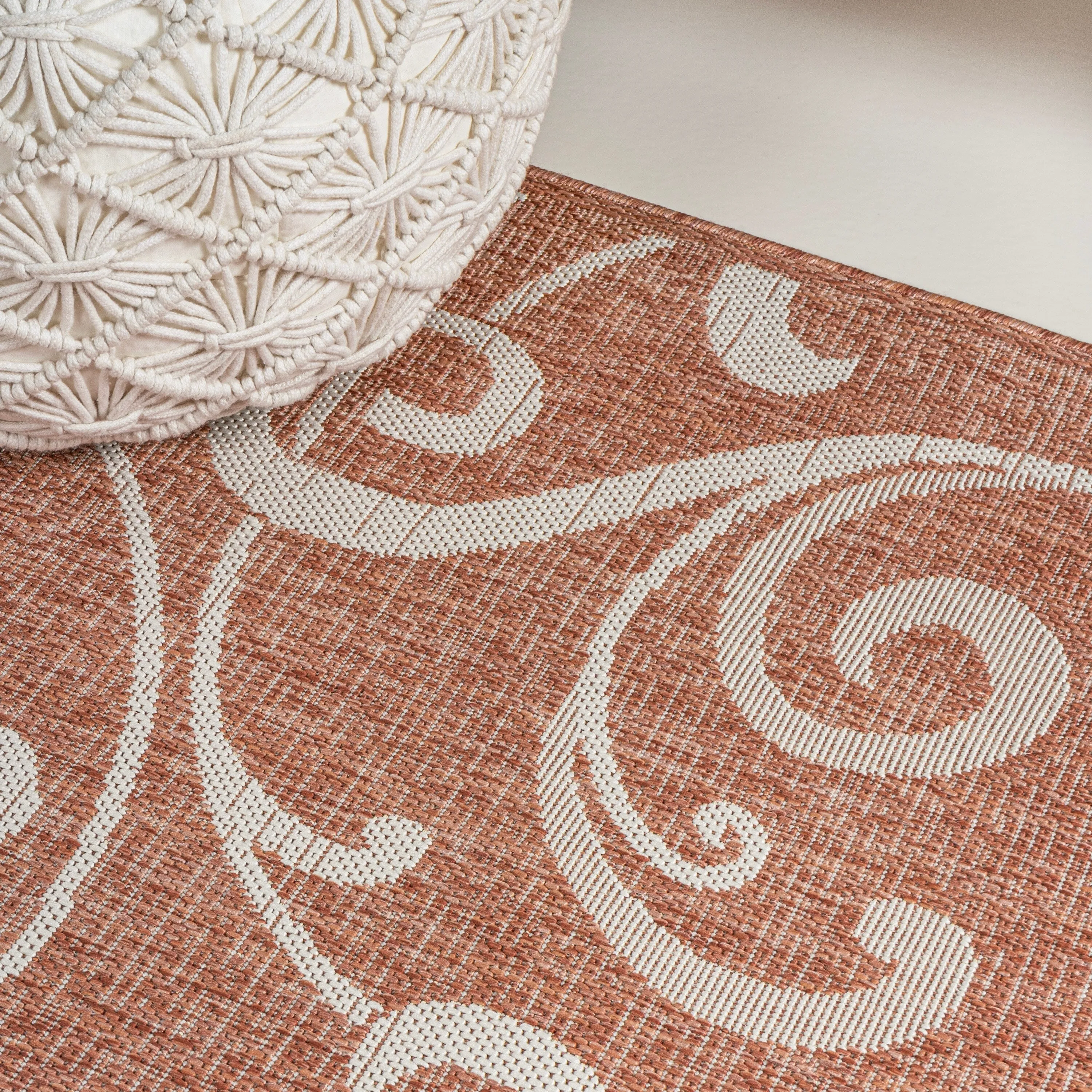 JONATHAN Y Isla Traditional Classic All-Over Scroll Green/Cream Indoor/Outdoor Area Rug