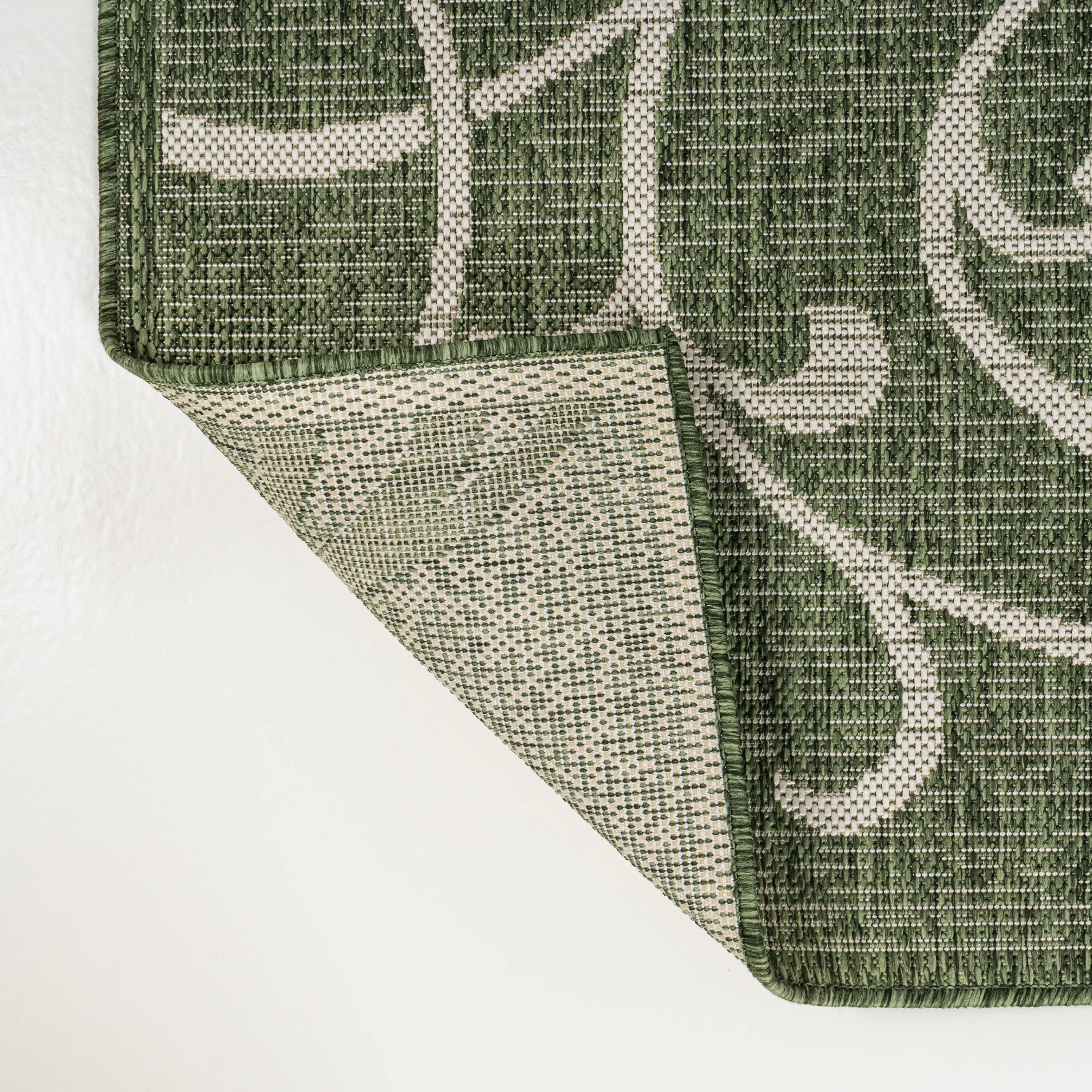 JONATHAN Y Isla Traditional Classic All-Over Scroll Green/Cream Indoor/Outdoor Area Rug
