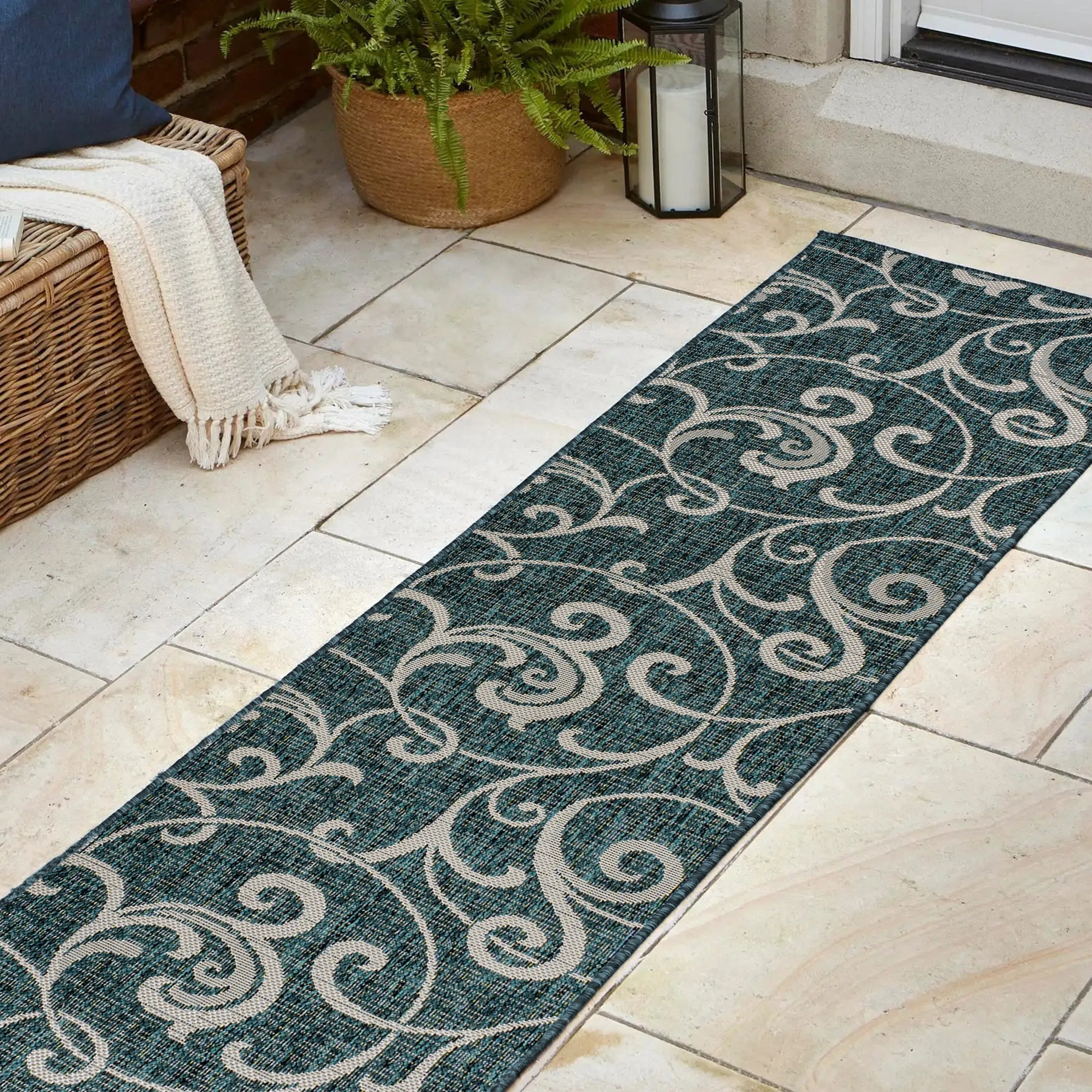 JONATHAN Y Isla Traditional Classic All-Over Scroll Green/Cream Indoor/Outdoor Area Rug