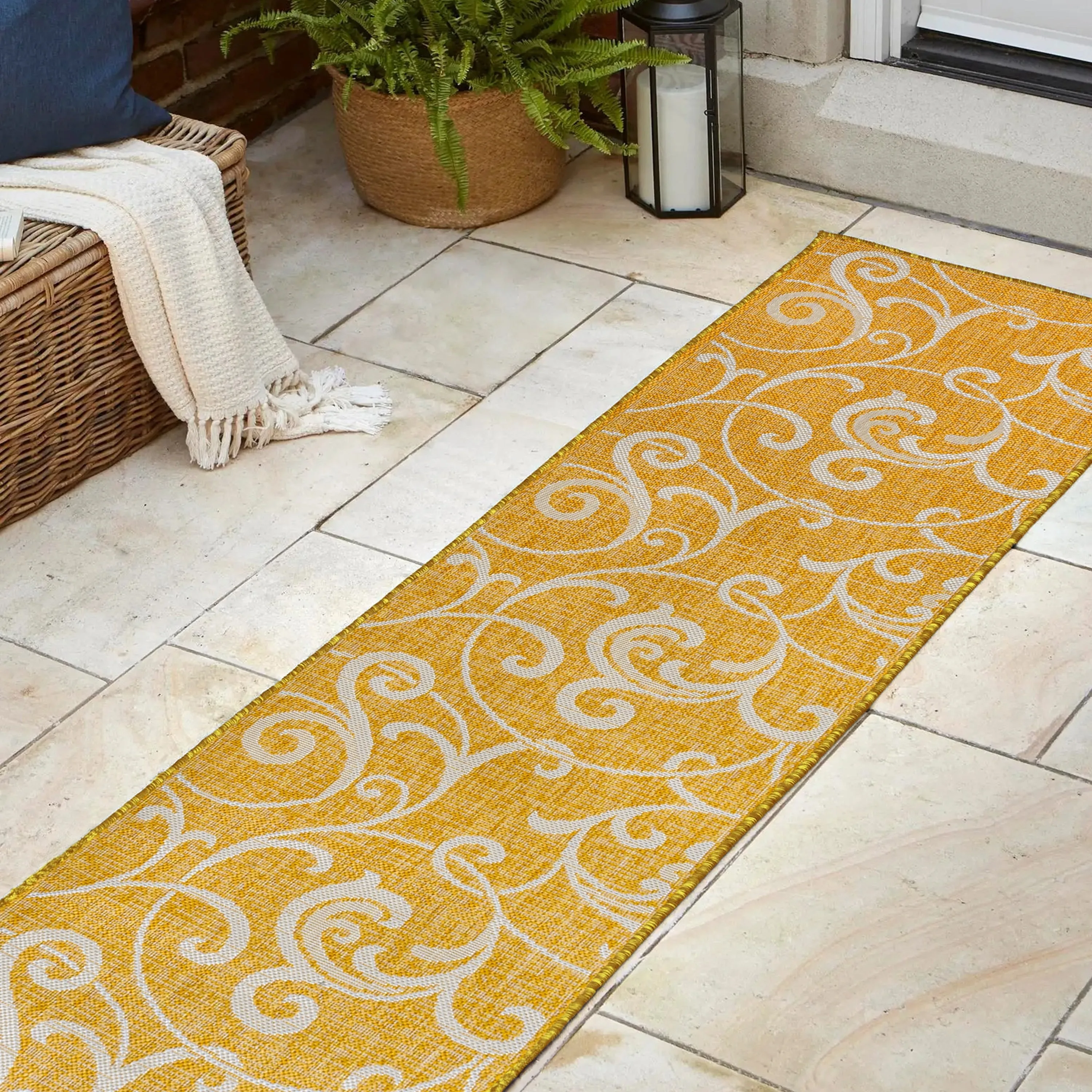 JONATHAN Y Isla Traditional Classic All-Over Scroll Green/Cream Indoor/Outdoor Area Rug