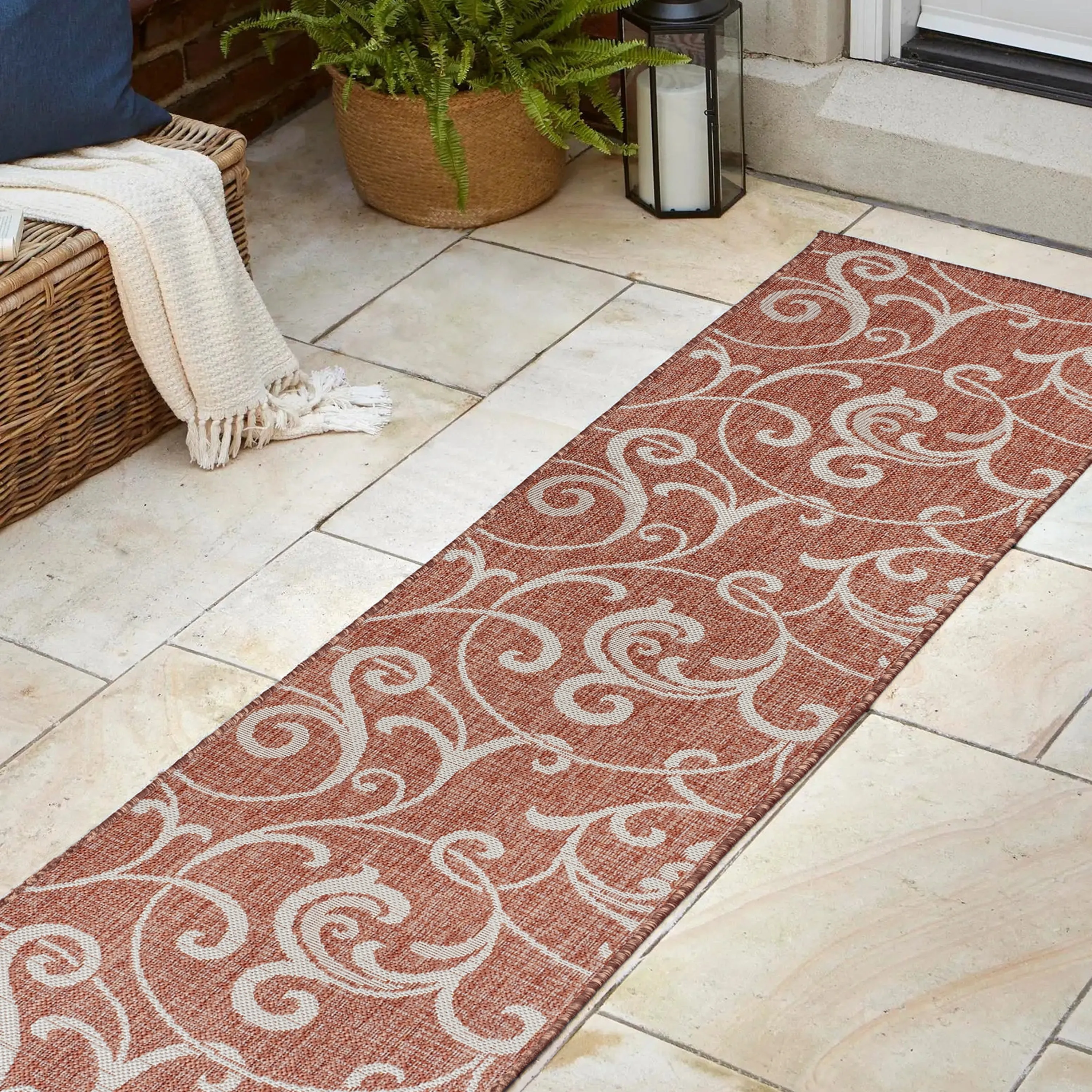 JONATHAN Y Isla Traditional Classic All-Over Scroll Green/Cream Indoor/Outdoor Area Rug
