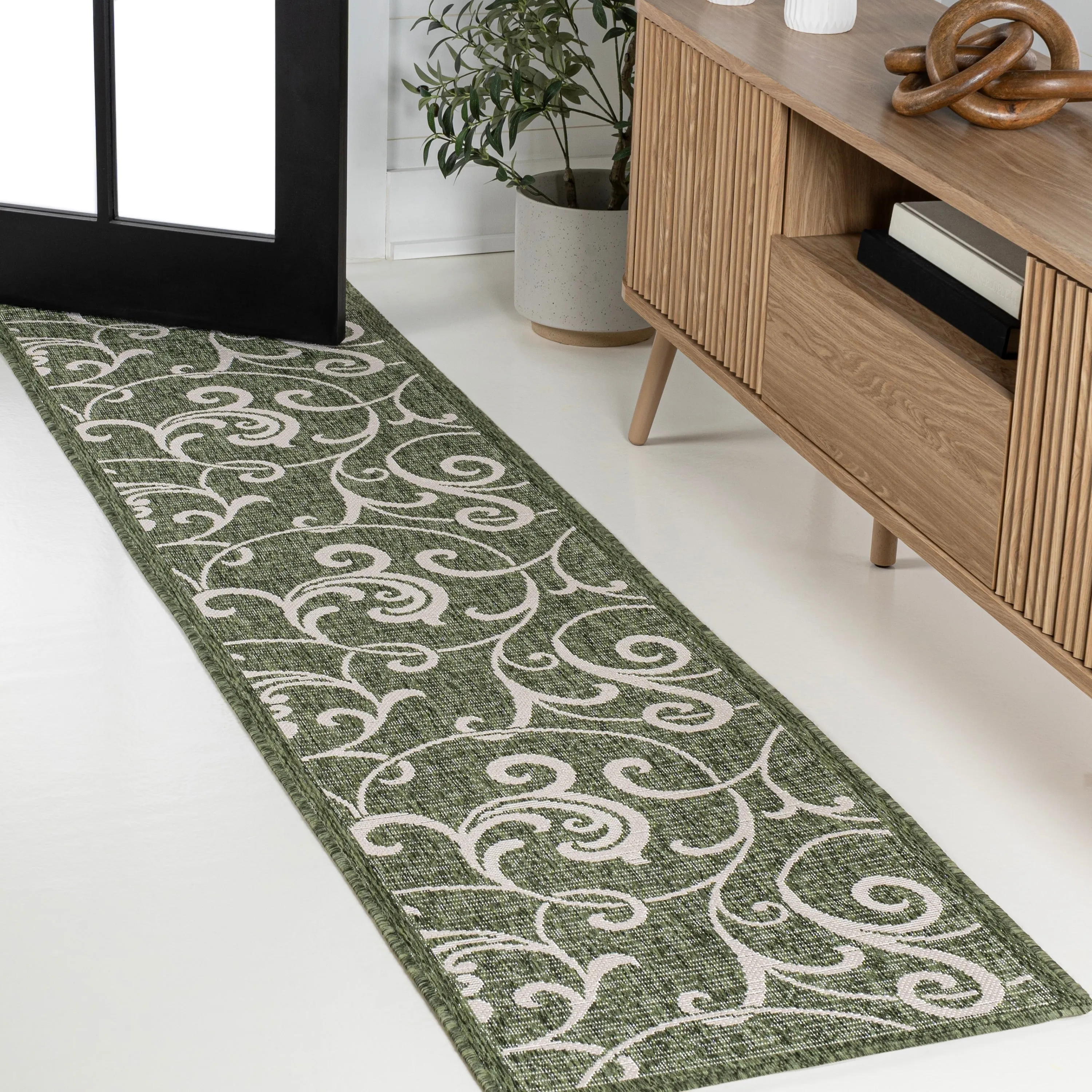 JONATHAN Y Isla Traditional Classic All-Over Scroll Green/Cream Indoor/Outdoor Area Rug