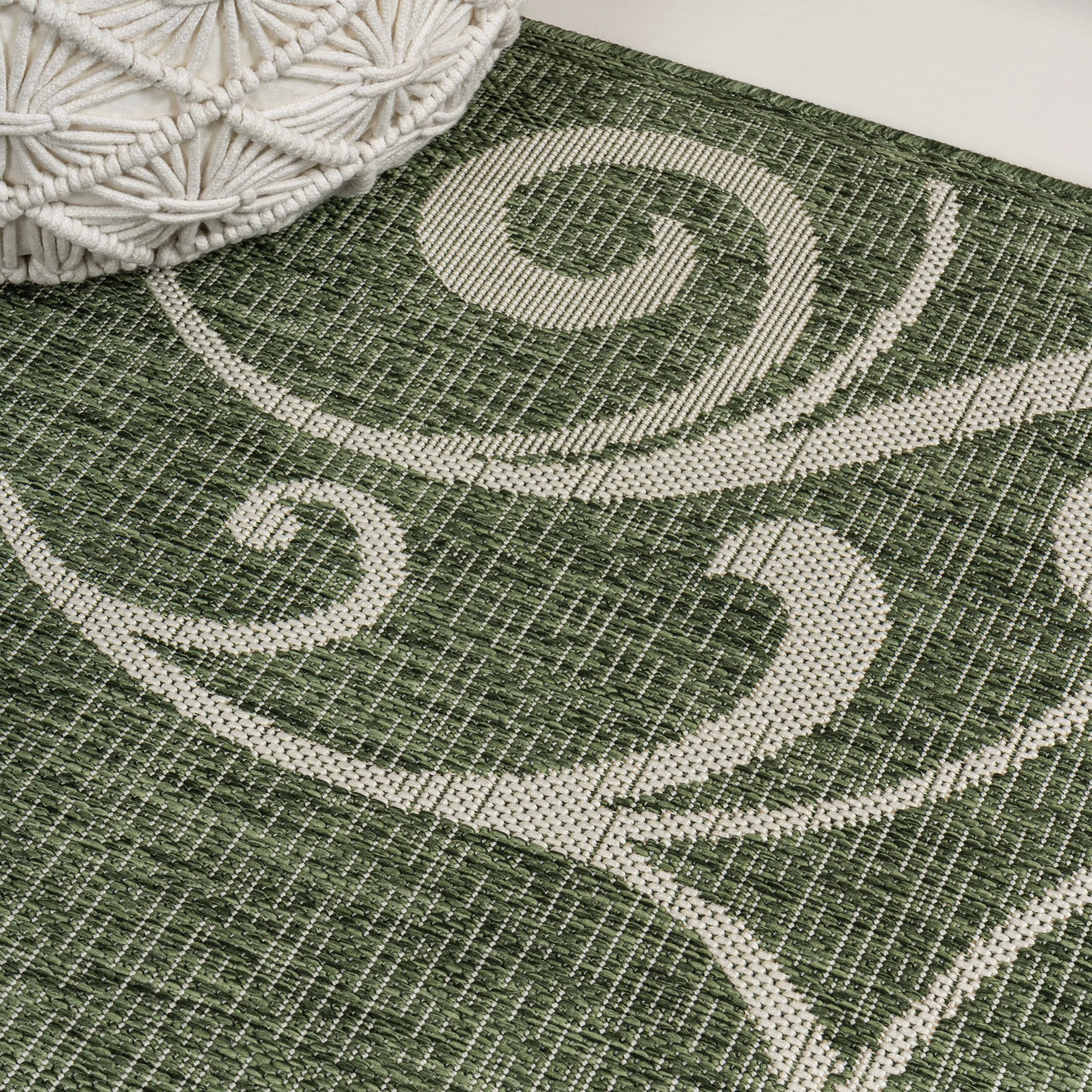 JONATHAN Y Isla Traditional Classic All-Over Scroll Green/Cream Indoor/Outdoor Area Rug