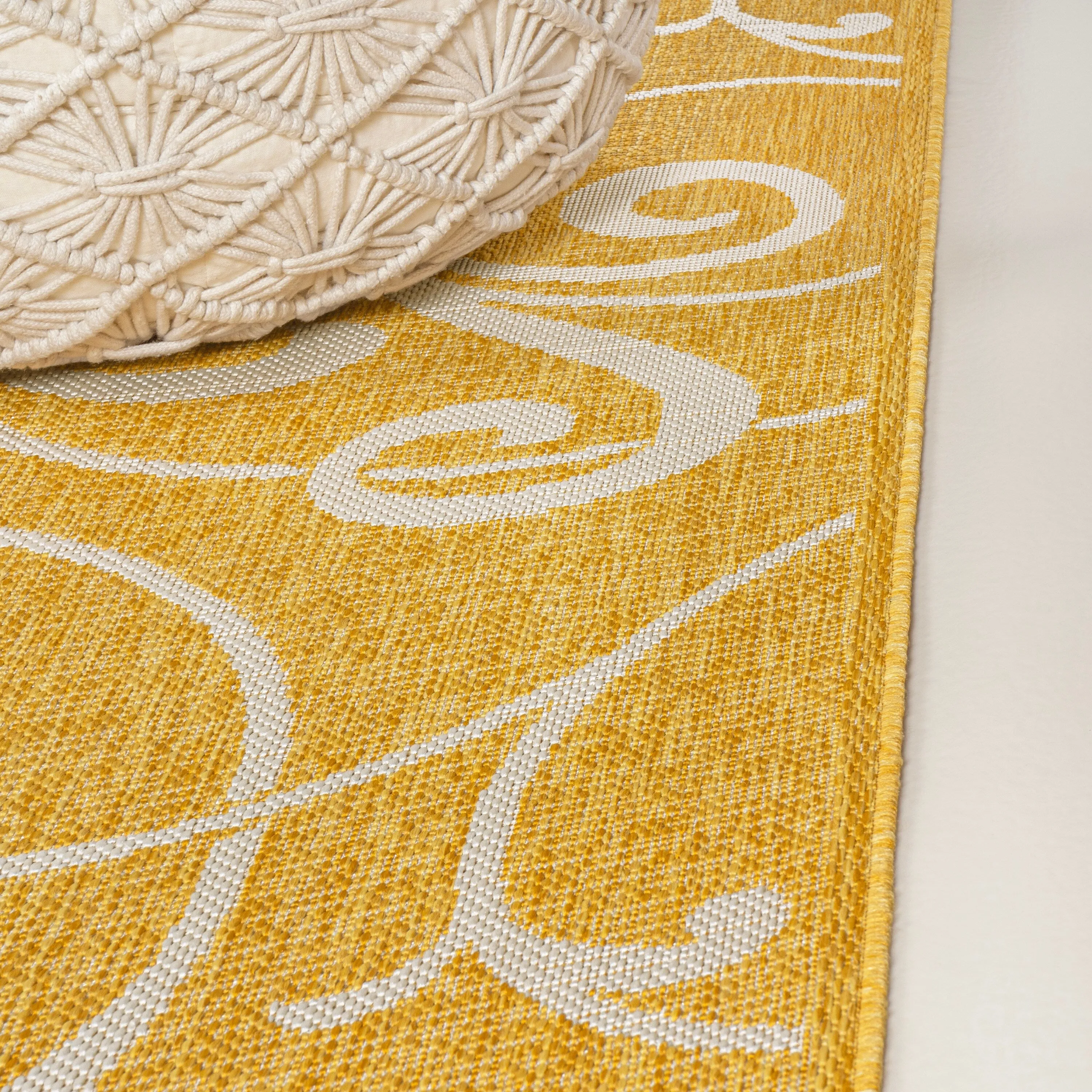 JONATHAN Y Isla Traditional Classic All-Over Scroll Green/Cream Indoor/Outdoor Area Rug