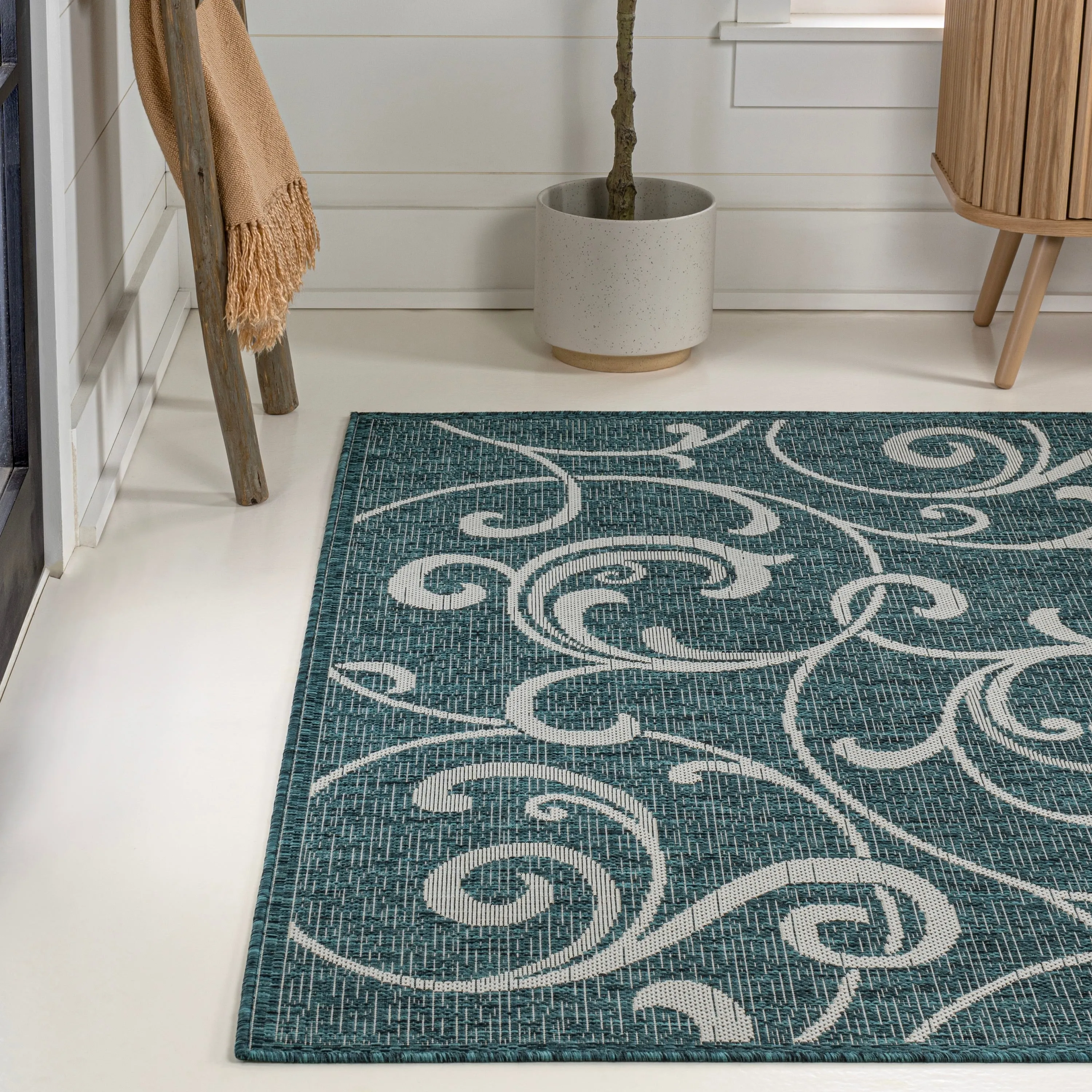JONATHAN Y Isla Traditional Classic All-Over Scroll Green/Cream Indoor/Outdoor Area Rug
