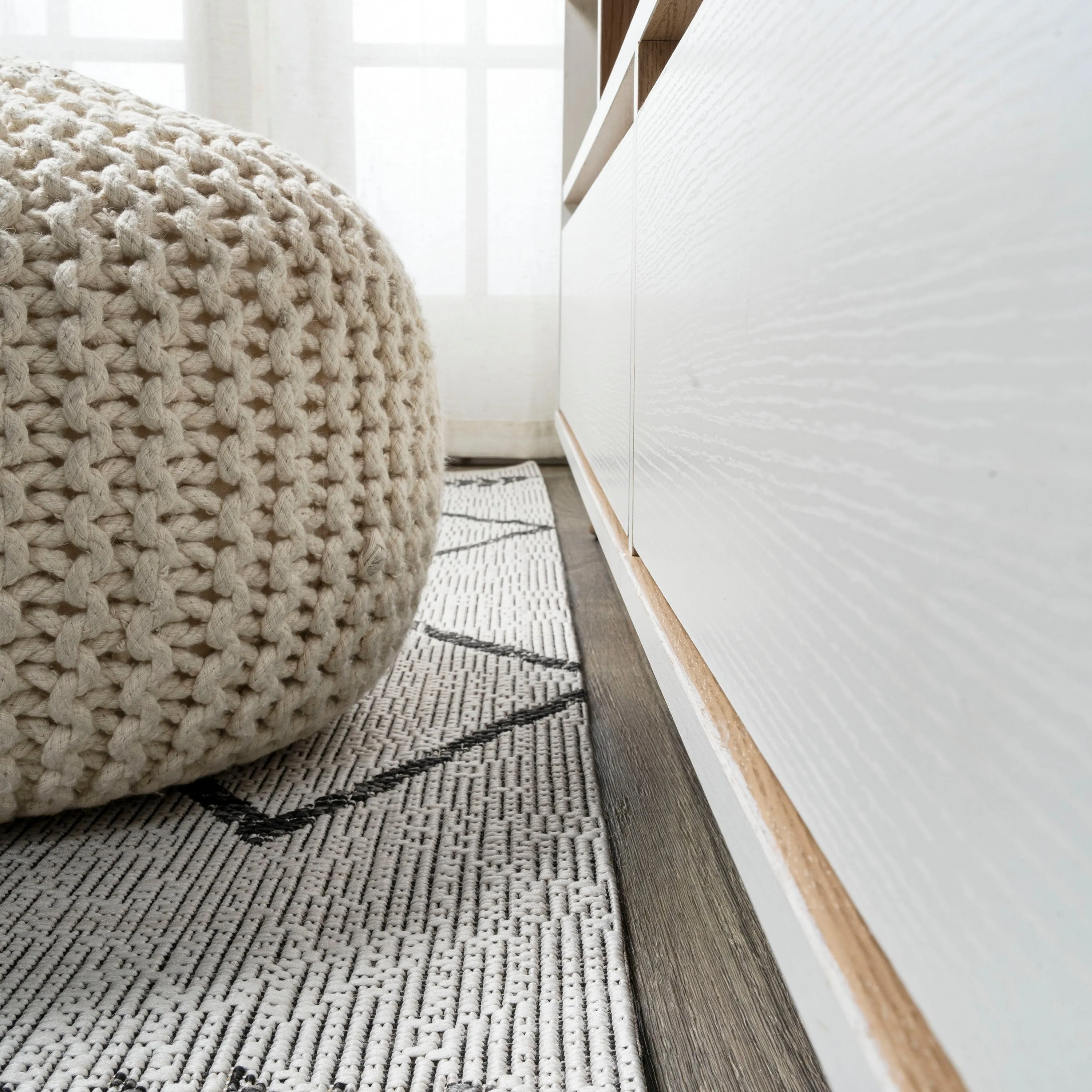 JONATHAN Y Kafel Tribal Diamond Trellis Indoor/Outdoor Area Rug
