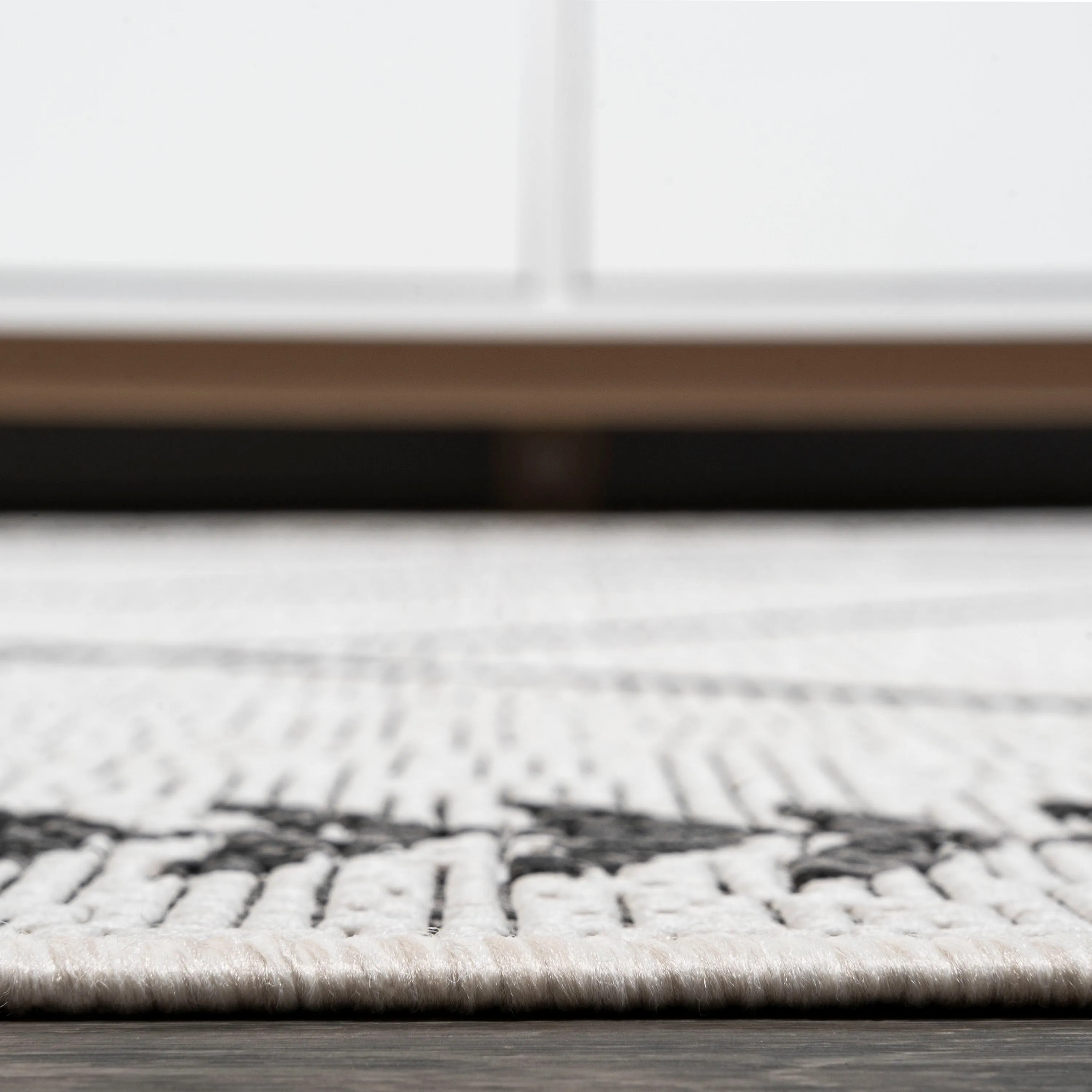 JONATHAN Y Kafel Tribal Diamond Trellis Indoor/Outdoor Area Rug