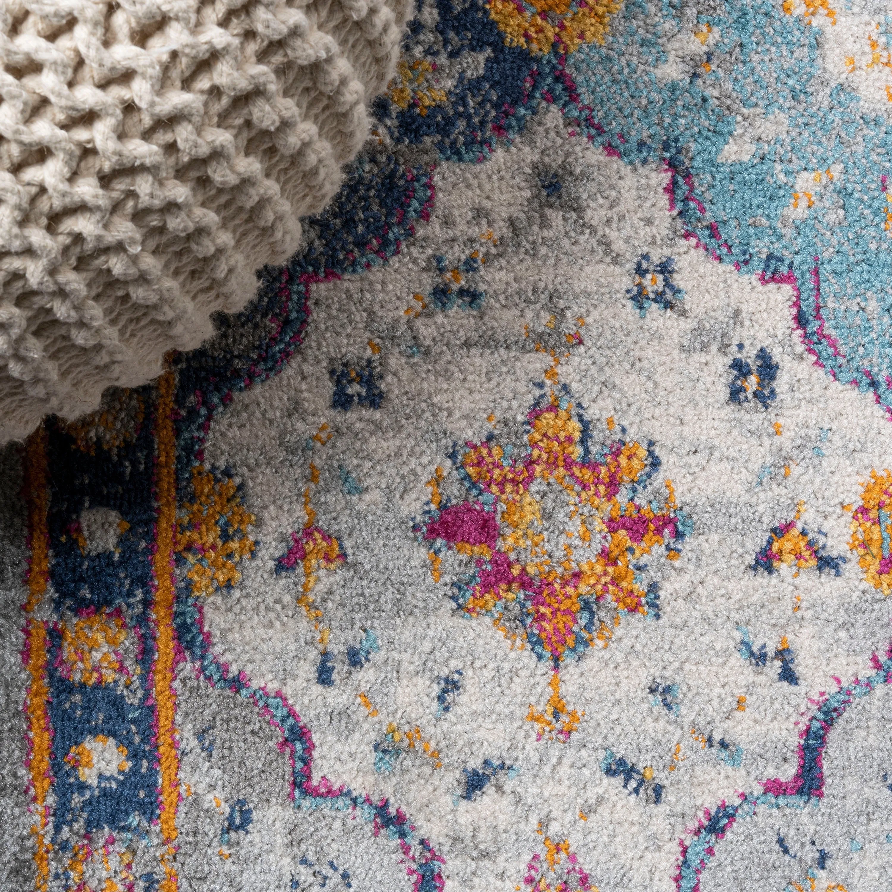 JONATHAN Y Kilia Bohemian Medallion Area Rug