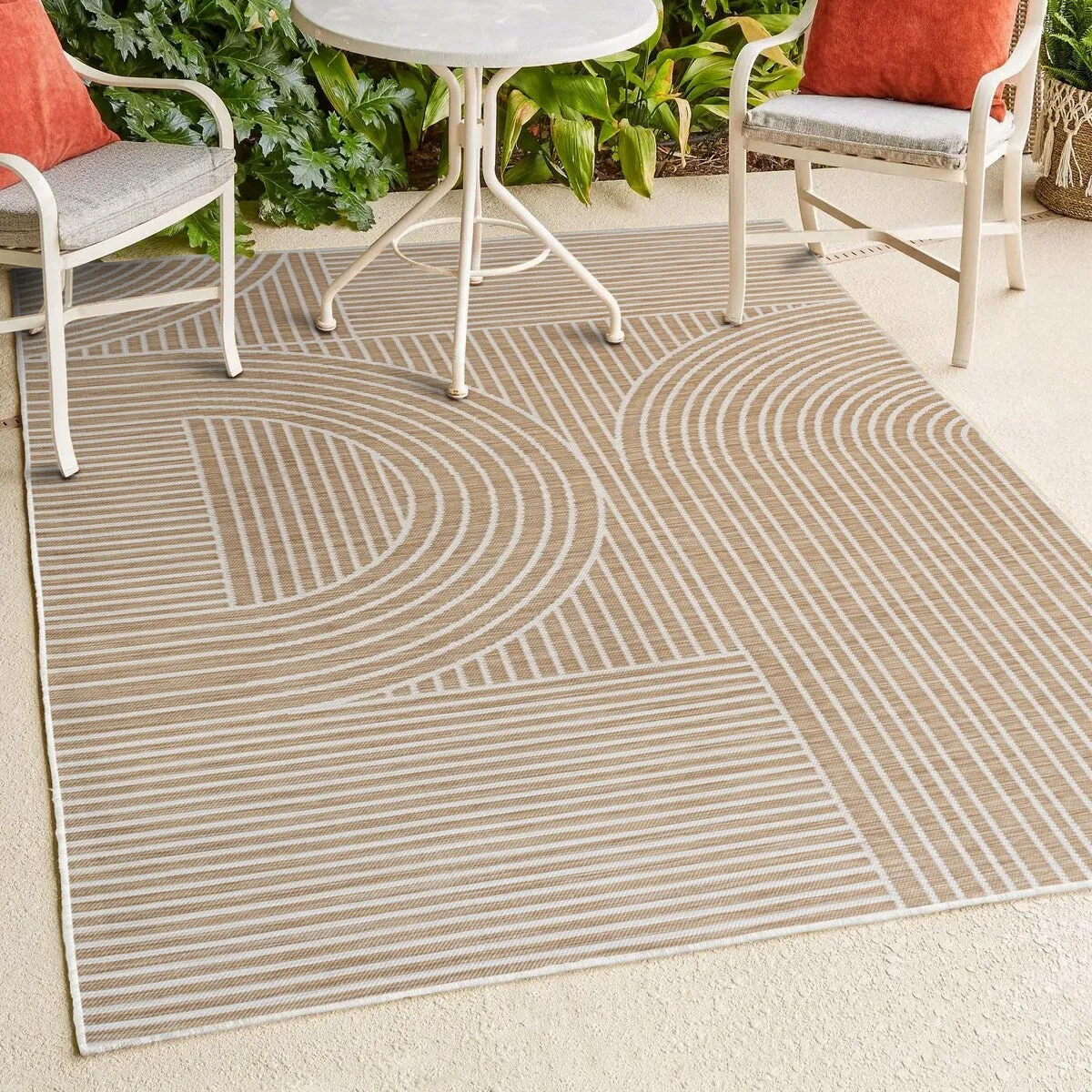 JONATHAN Y Reversible Bijan Mid-Century Modern Arch Stripe Machine-Washable Cream/Beige Indoor/Outdoor Rug