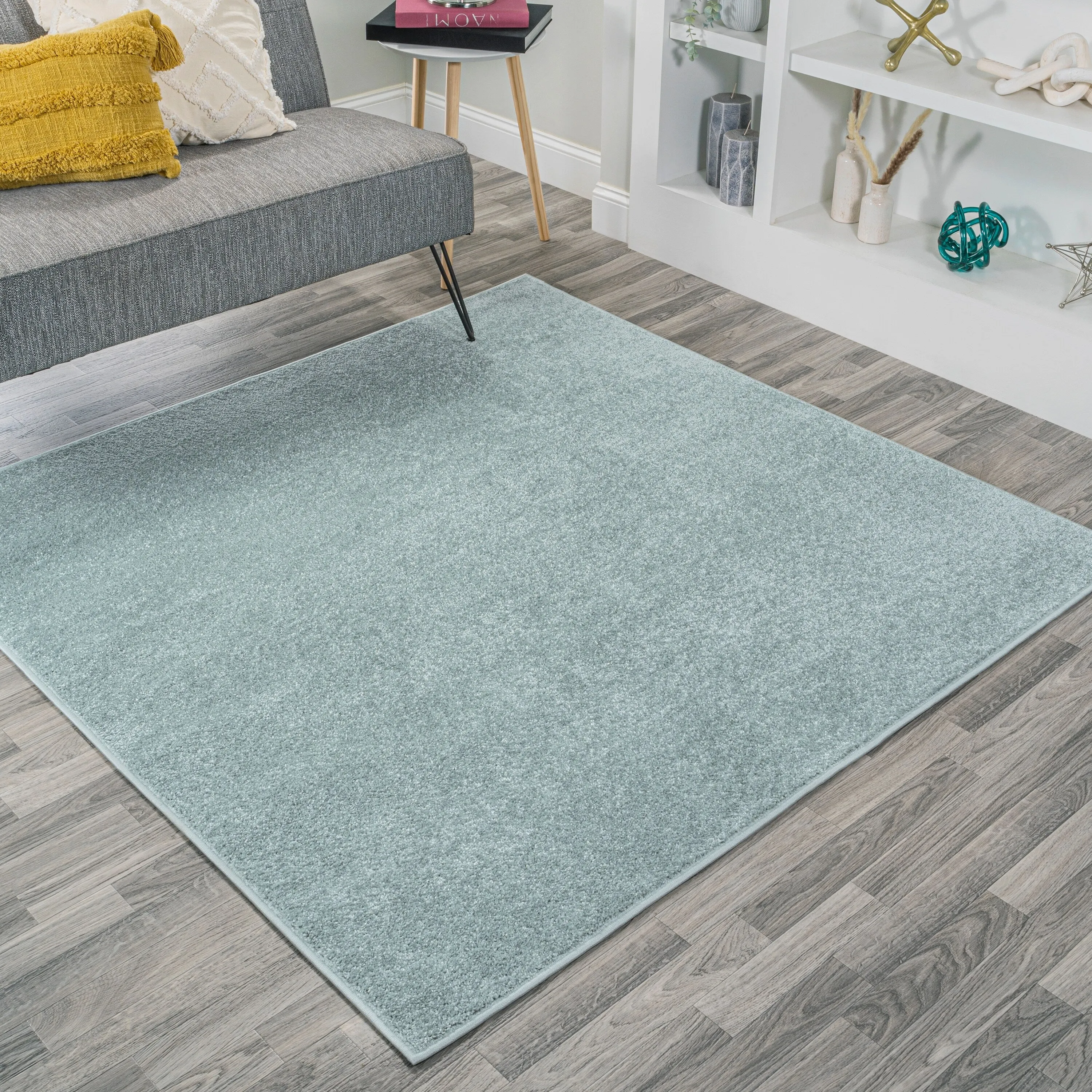 JONATHAN Y Tumbling Solid Low-Pile Area Rug