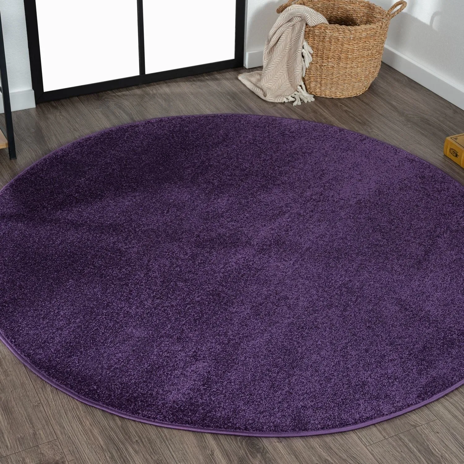 JONATHAN Y Tumbling Solid Low-Pile Area Rug