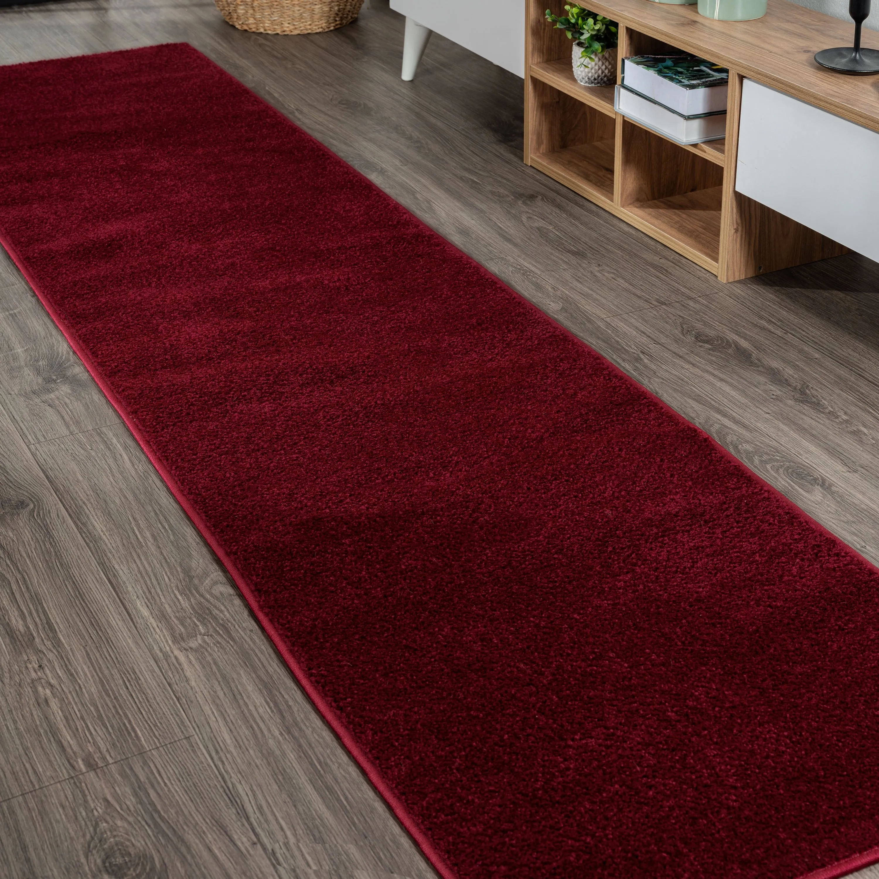 JONATHAN Y Tumbling Solid Low-Pile Area Rug
