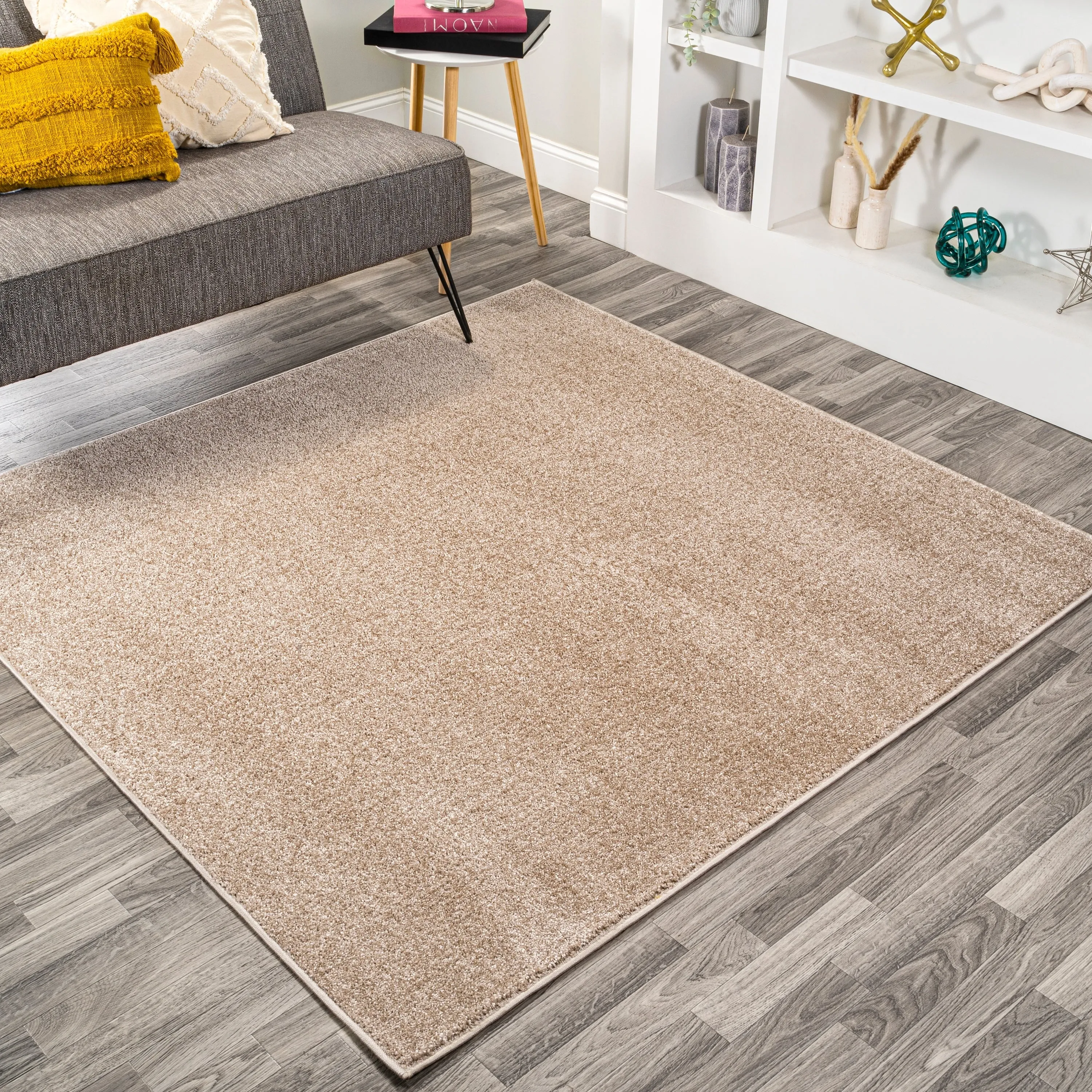 JONATHAN Y Tumbling Solid Low-Pile Area Rug