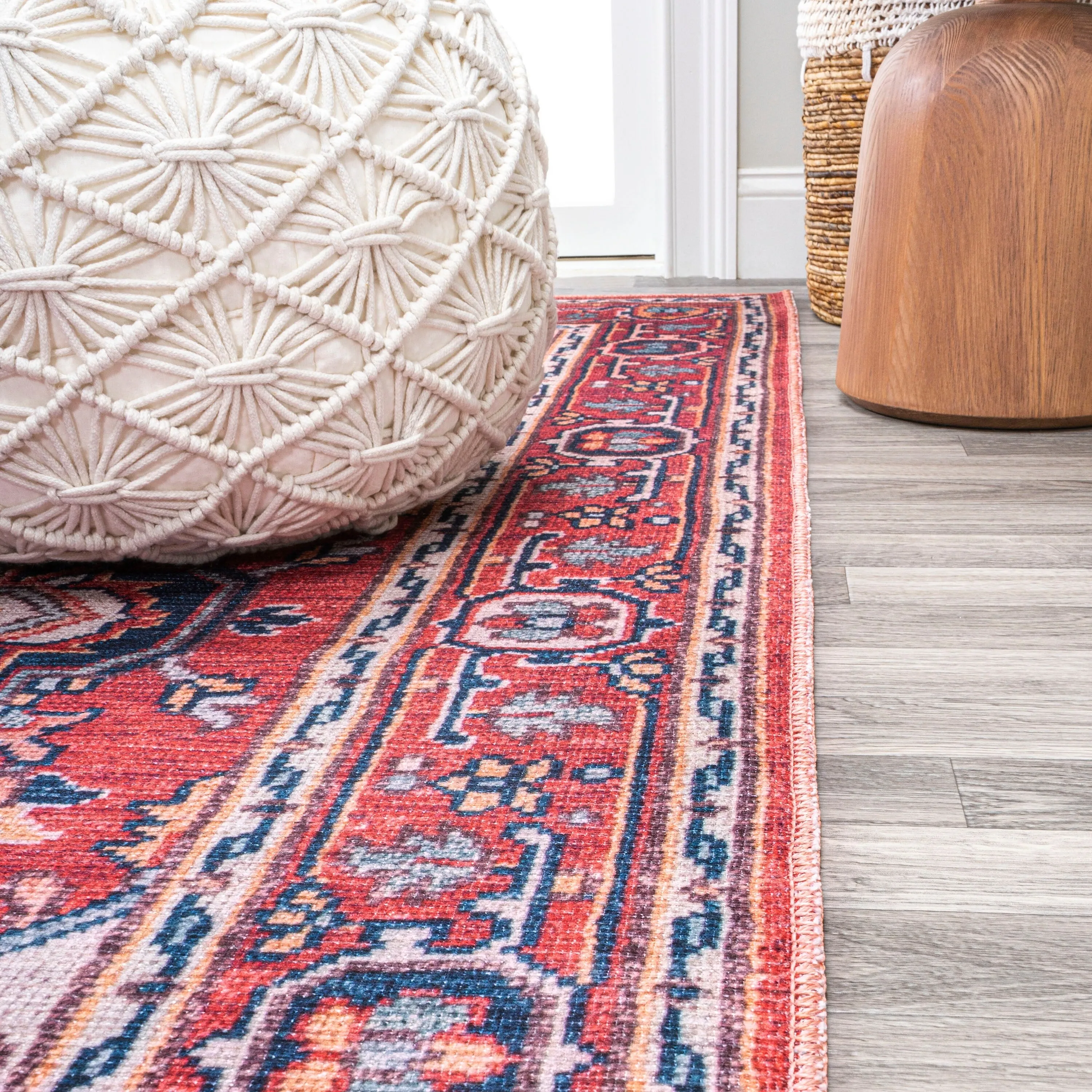 JONATHAN Y Victoria Ornate Large Medallion Machine Washable Area Rug
