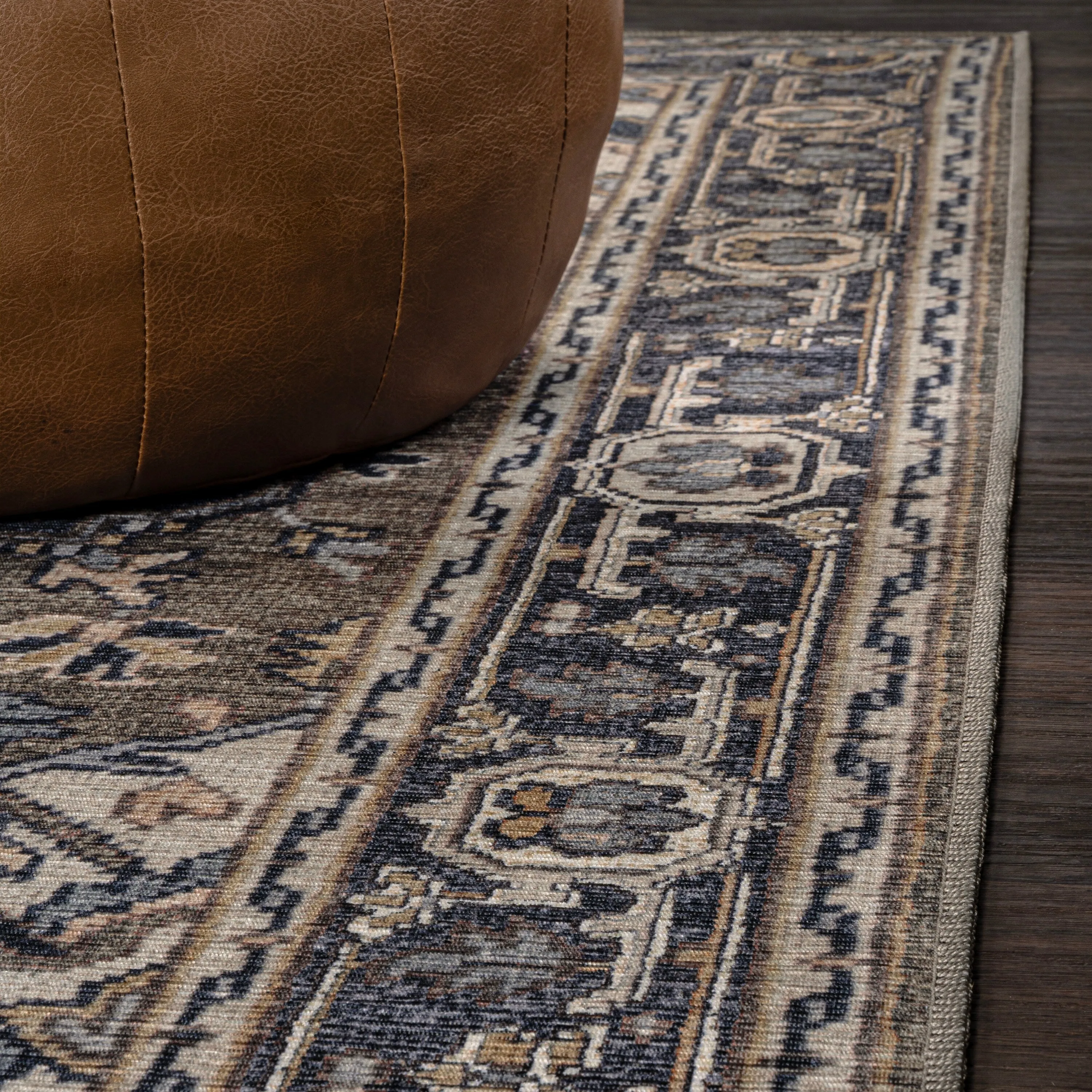 JONATHAN Y Victoria Ornate Large Medallion Machine Washable Area Rug
