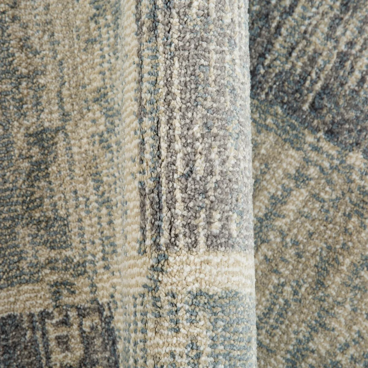 Julia Aly Modern Geometric Area Rug