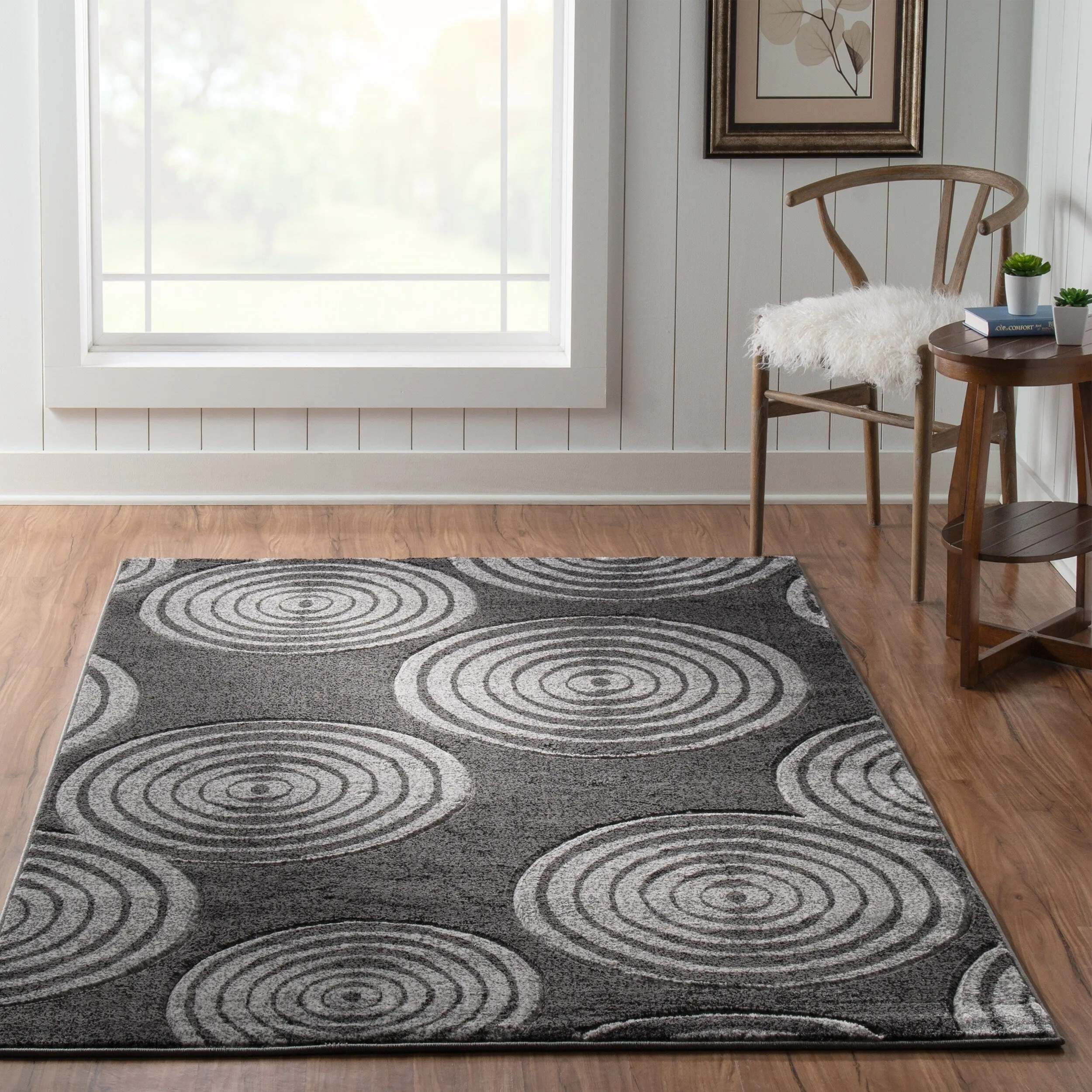 Linon Milan Collection Circles Area Rug