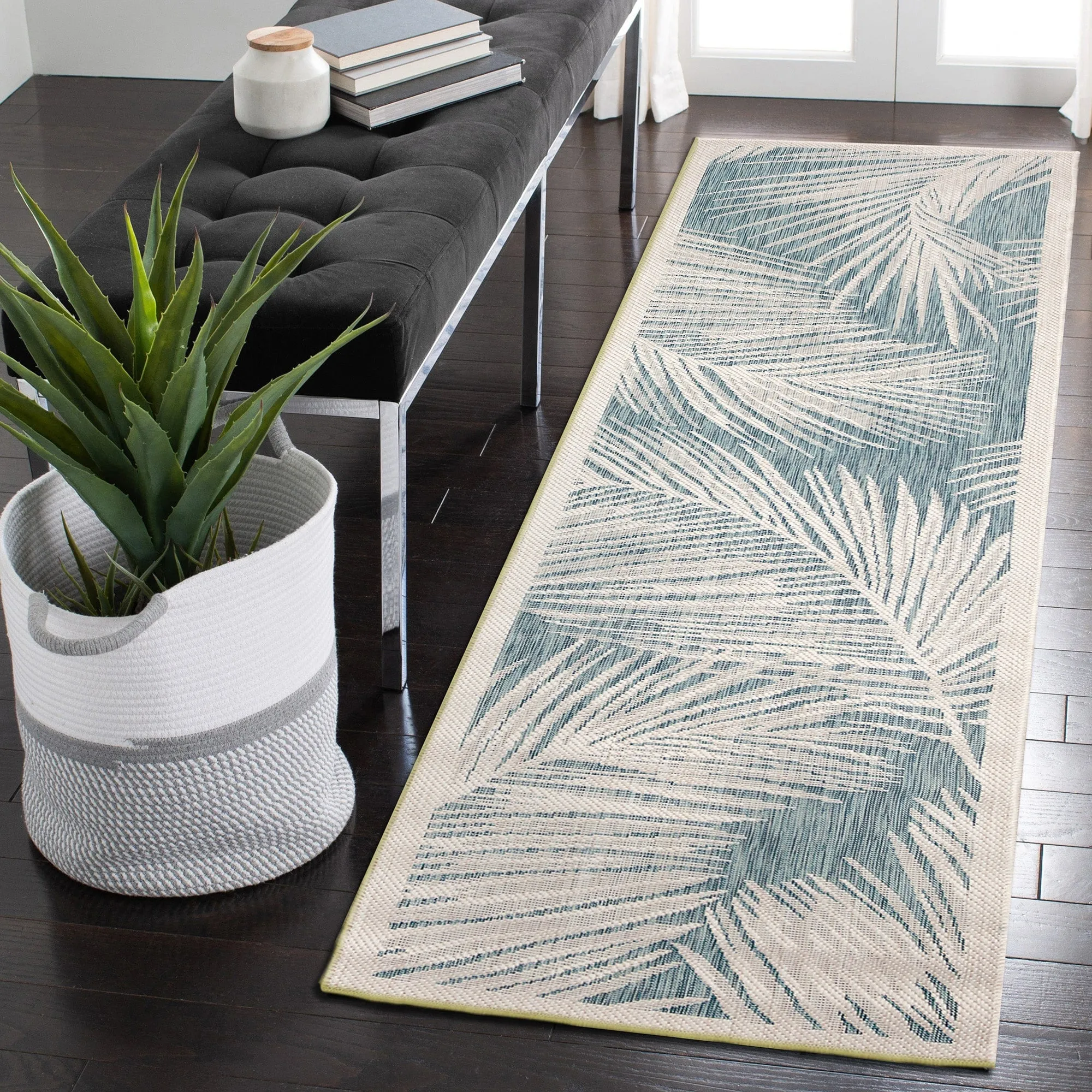 Liora Manne Carmel Fronds Indoor/Outdoor Rug