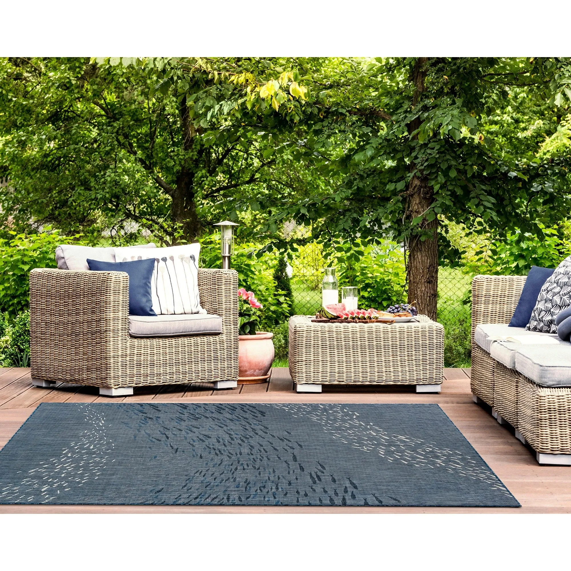 Liora Manne Carmel School Of Fish Indoor/Outdoor Area Rug