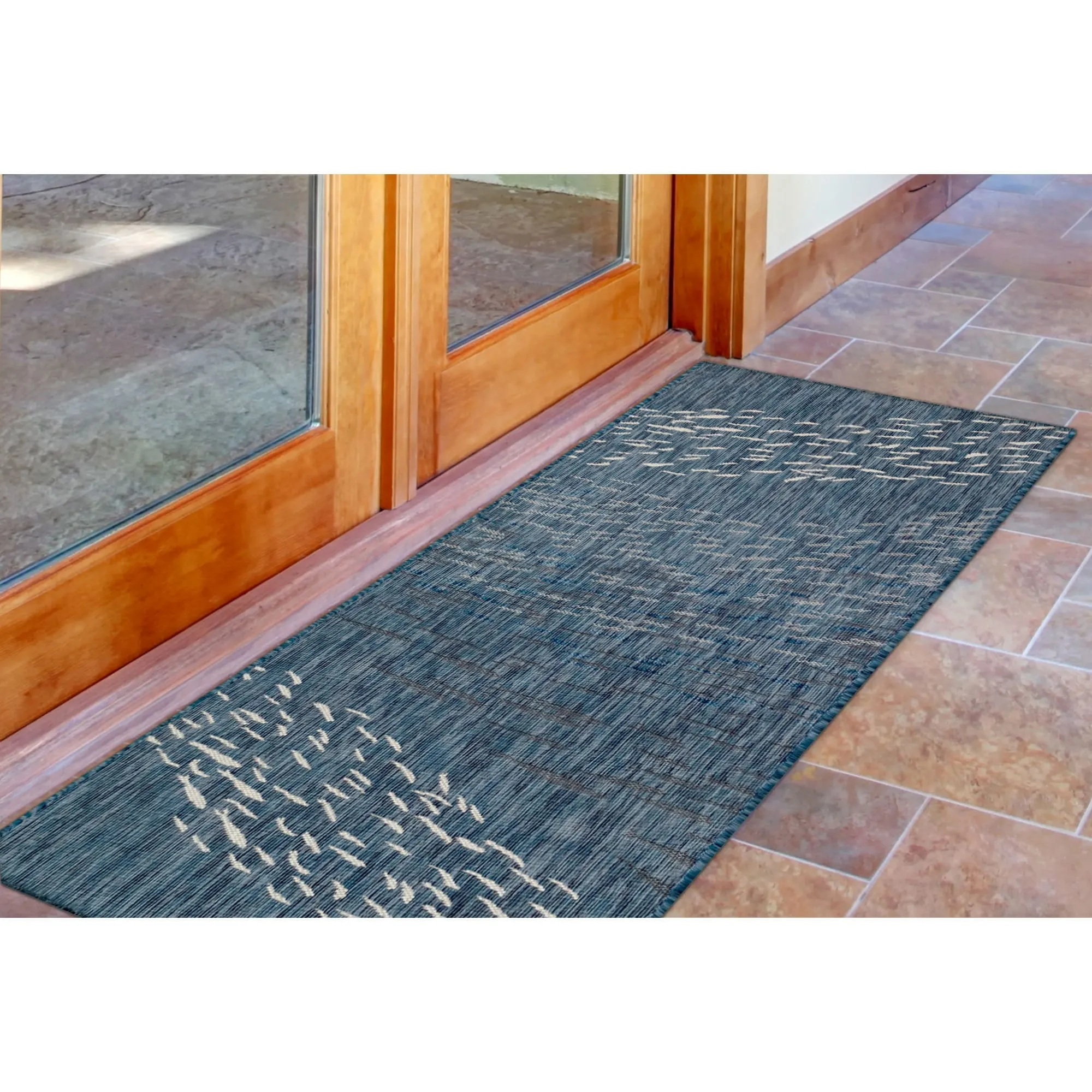 Liora Manne Carmel School Of Fish Indoor/Outdoor Area Rug