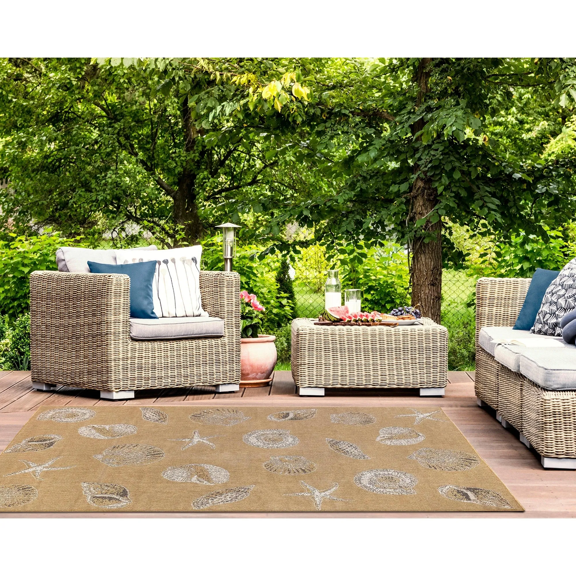 Liora Manne Carmel Shells Casual Indoor/ Outdoor Flat Area Rug