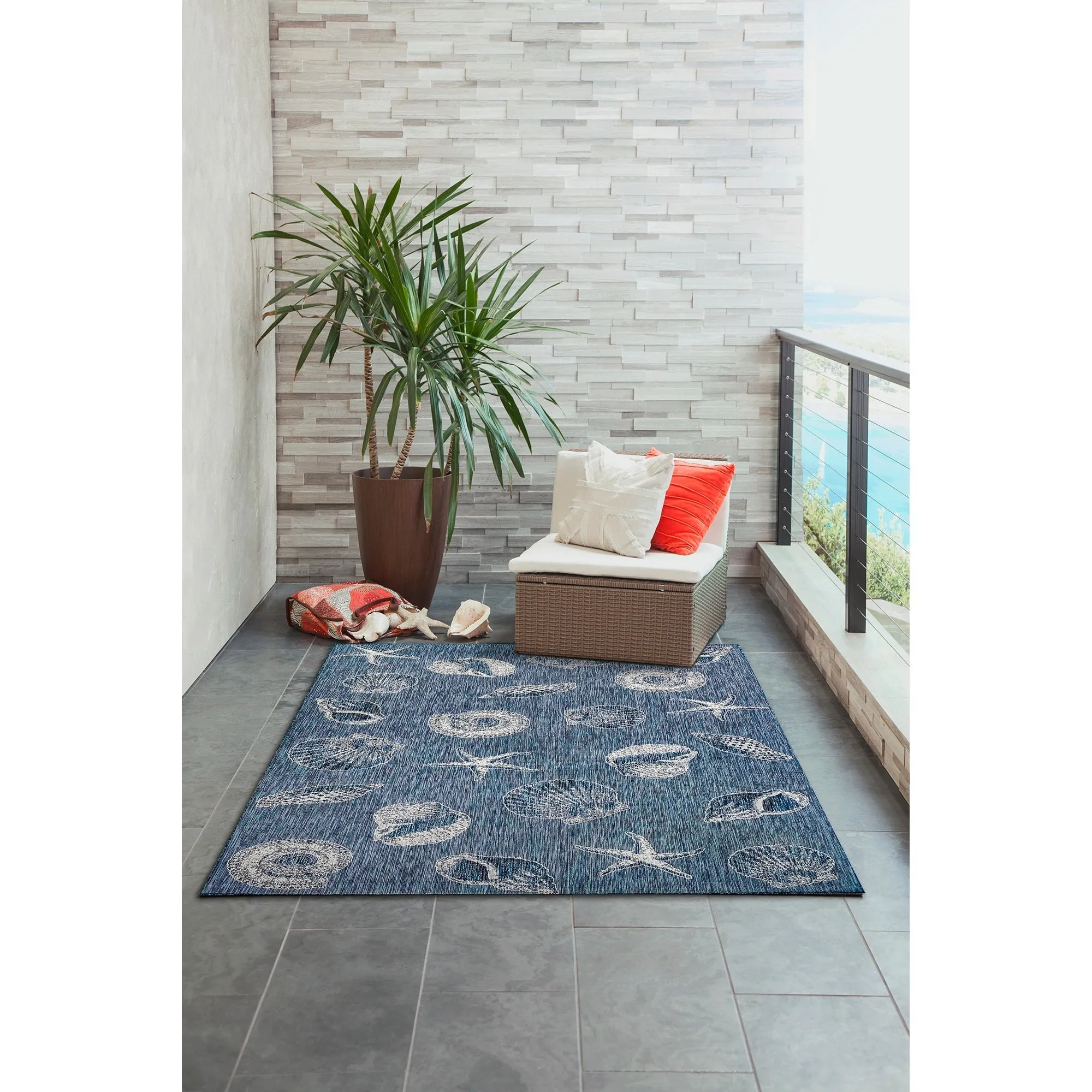 Liora Manne Carmel Shells Casual Indoor/ Outdoor Flat Area Rug
