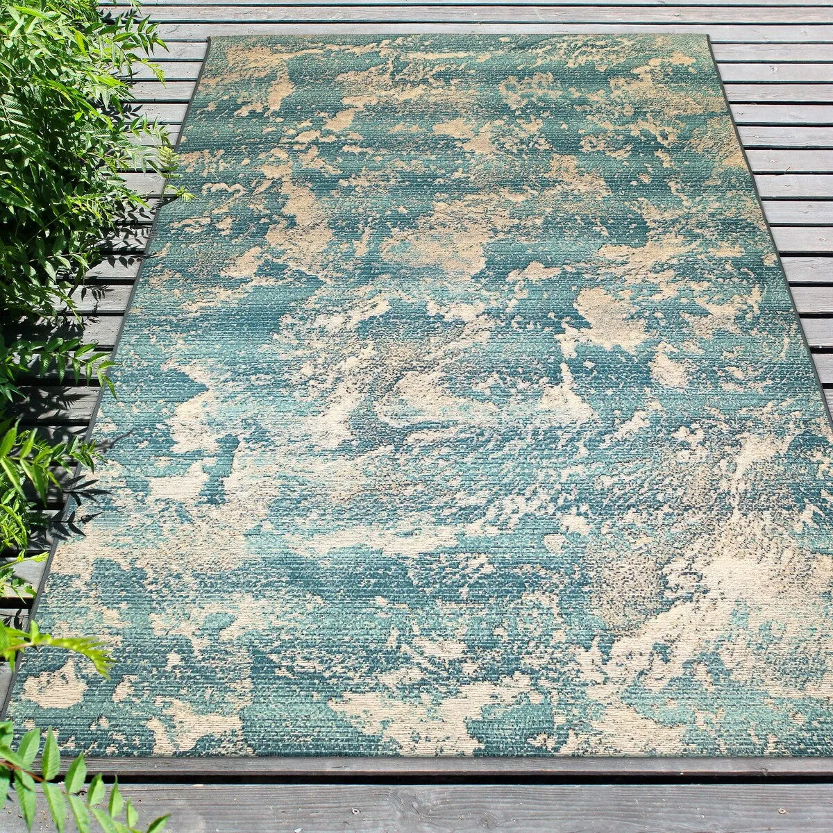 Liora Manne Marina Stormy Sea Abstract Indoor/ Outdoor Area Rug