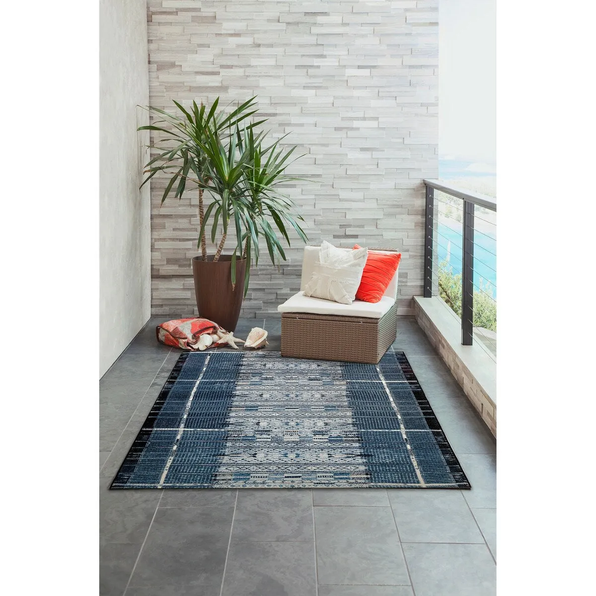 Liora Manne Marina Tribal Stripe Indoor/Outdoor Rug