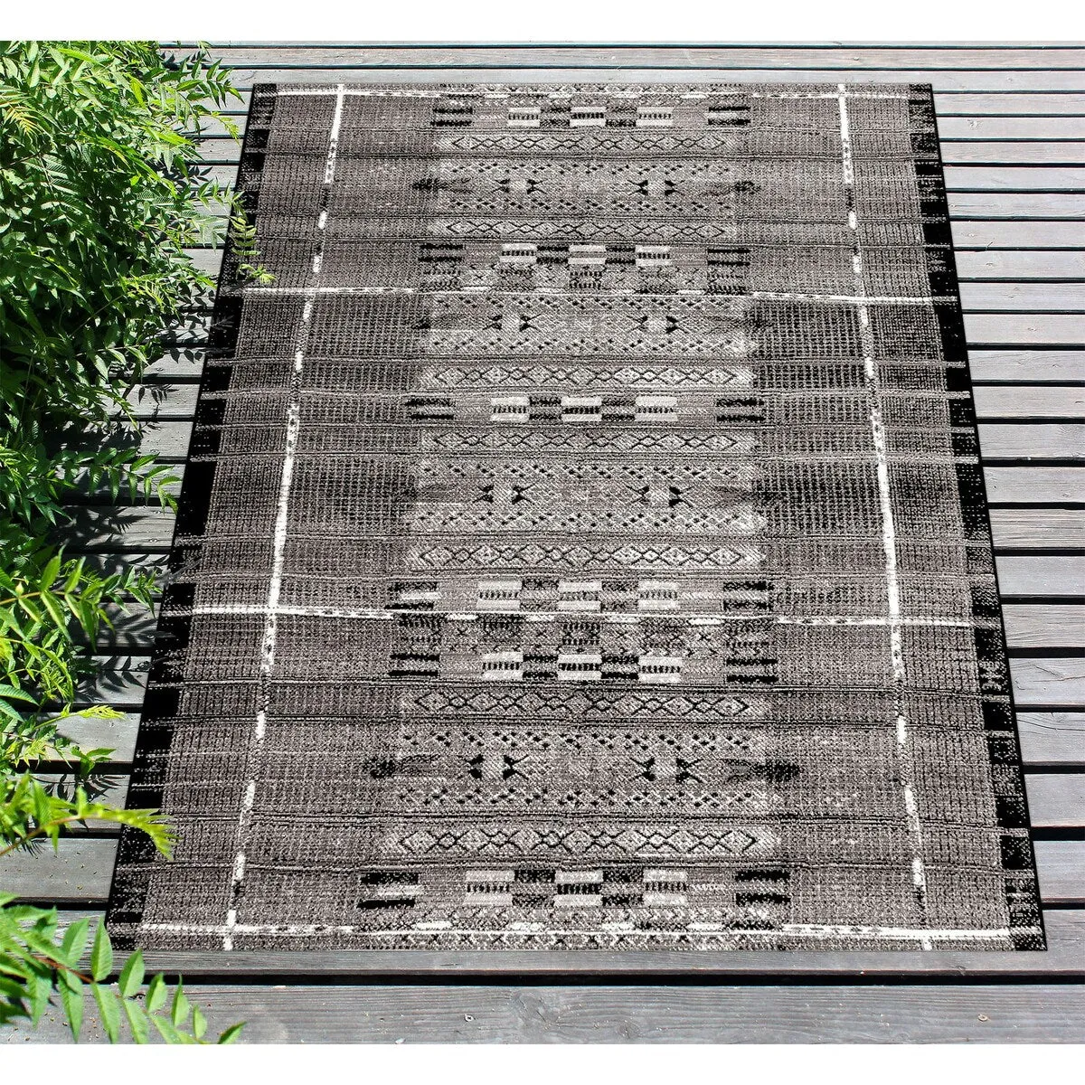 Liora Manne Marina Tribal Stripe Indoor/Outdoor Rug
