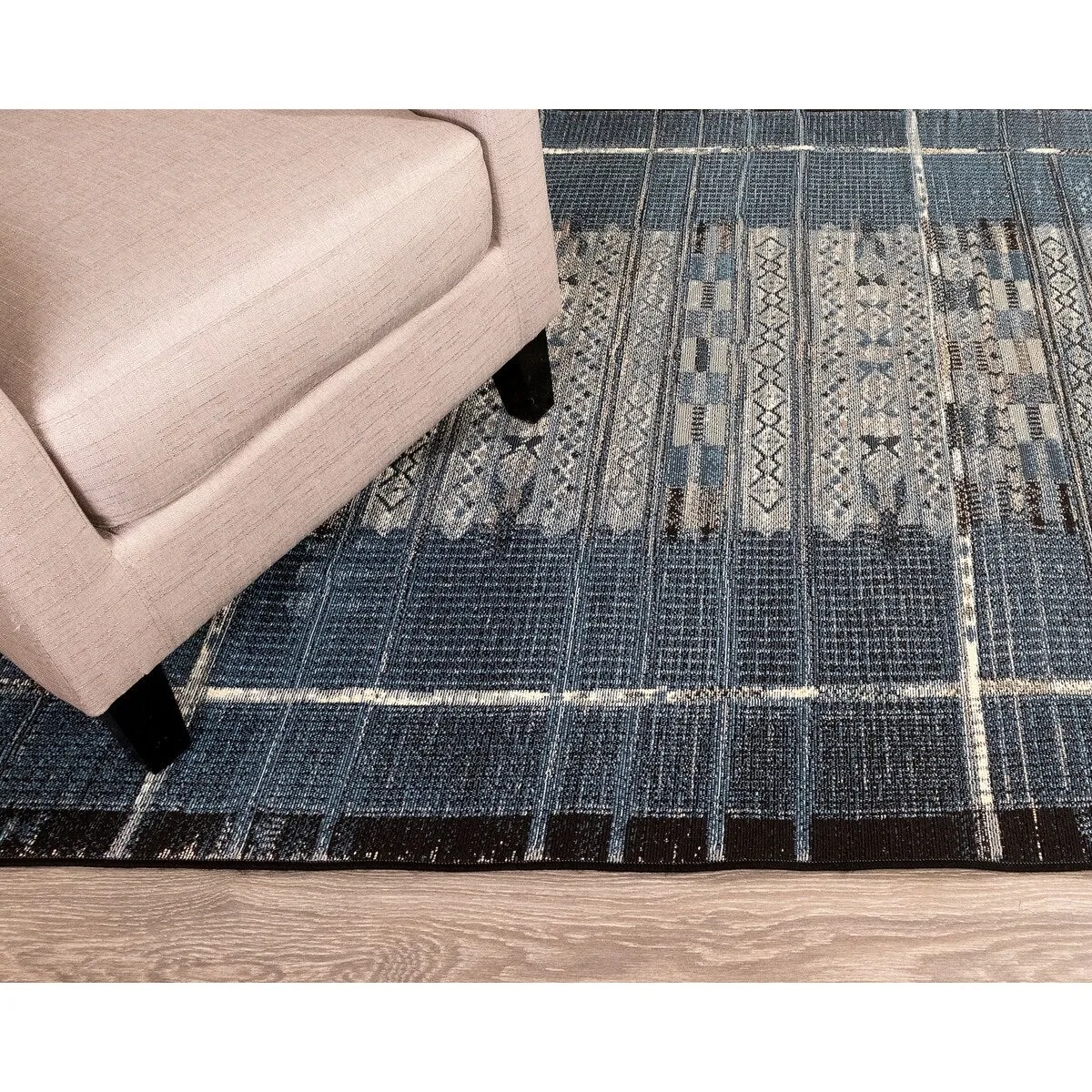 Liora Manne Marina Tribal Stripe Indoor/Outdoor Rug