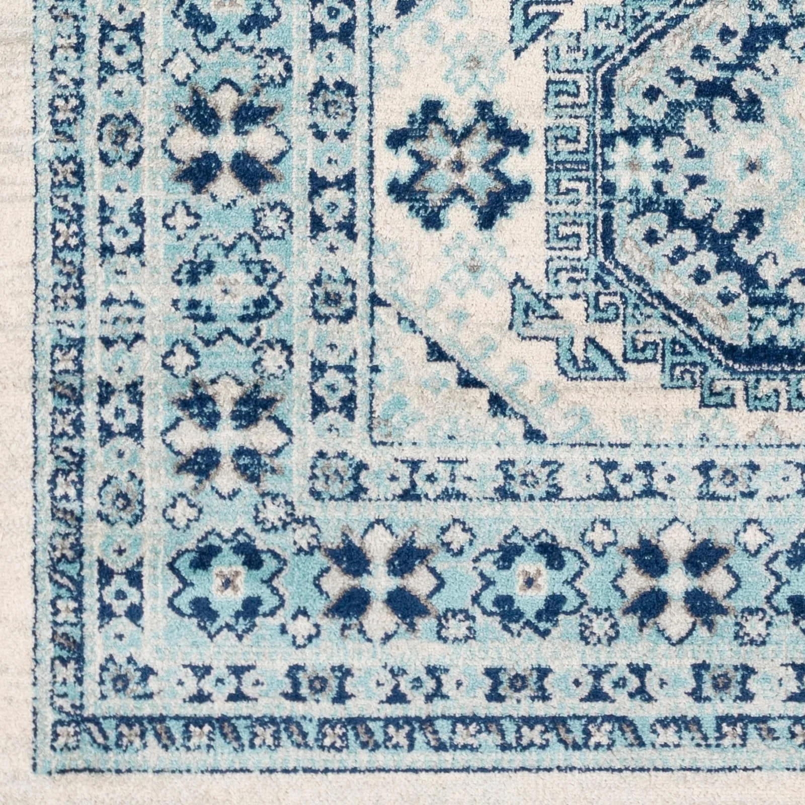 Livabliss Afton Persian Medallion Rug