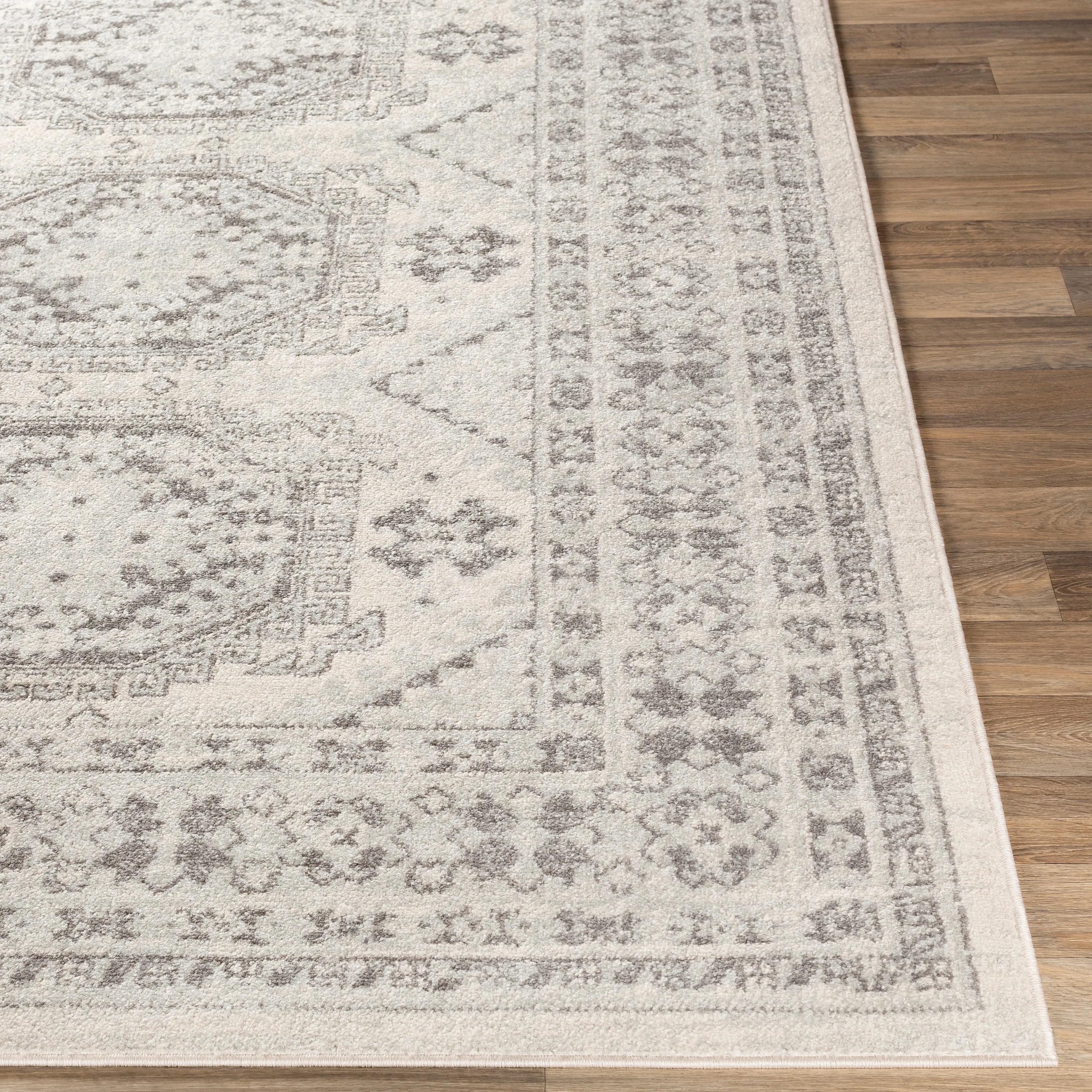 Livabliss Afton Persian Medallion Rug