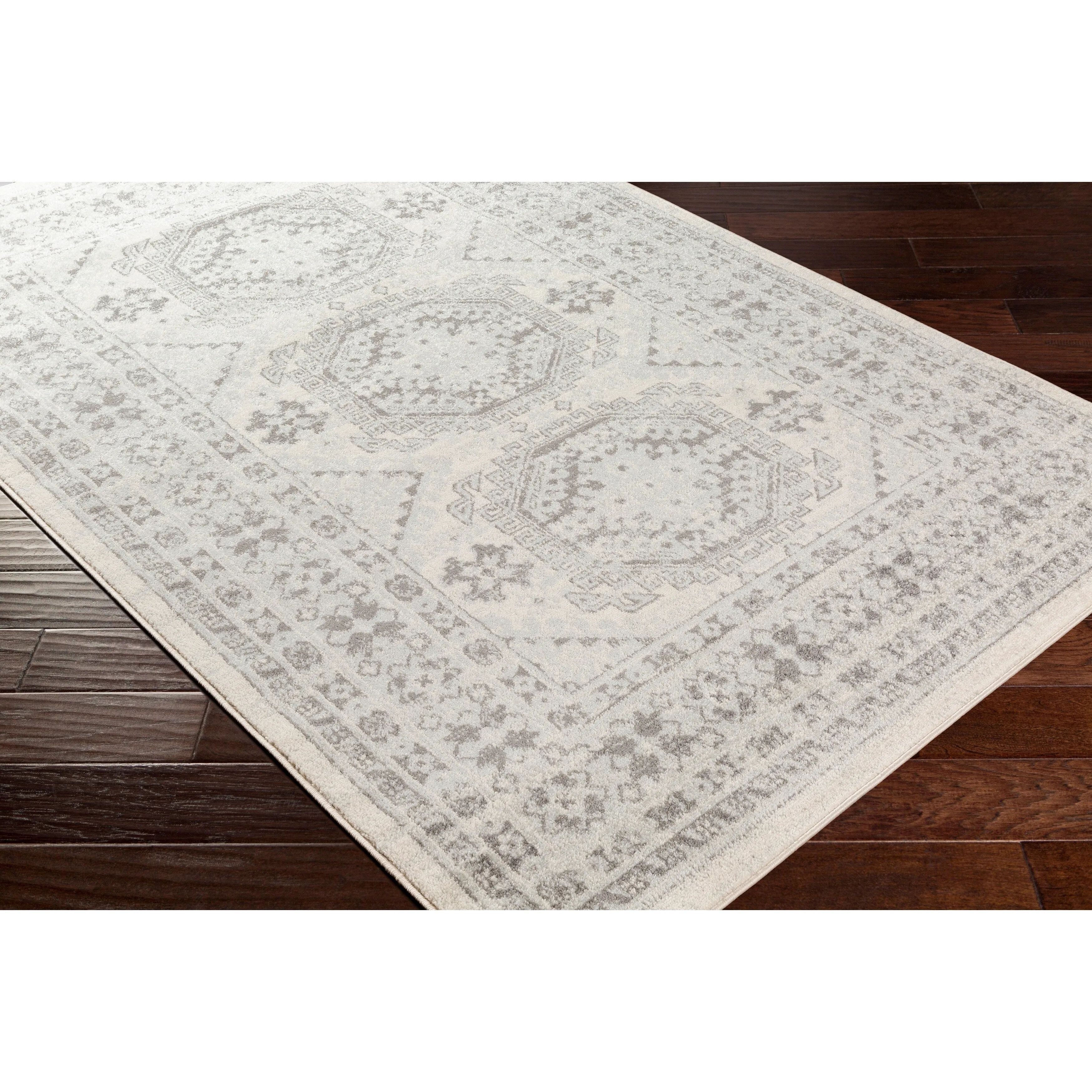 Livabliss Afton Persian Medallion Rug
