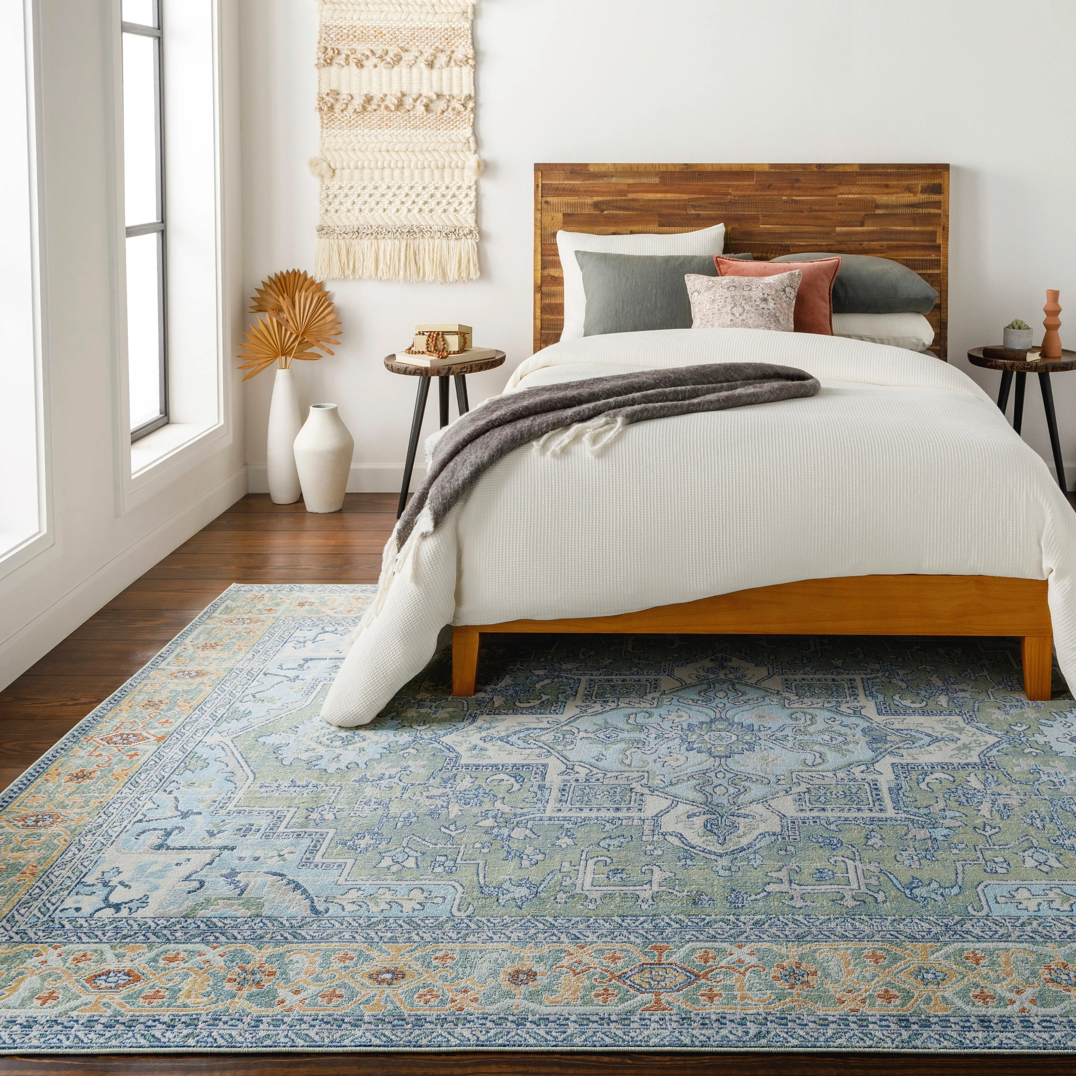 Livabliss Dellie Indoor/ Outdoor Traditional Medallion Area Rug