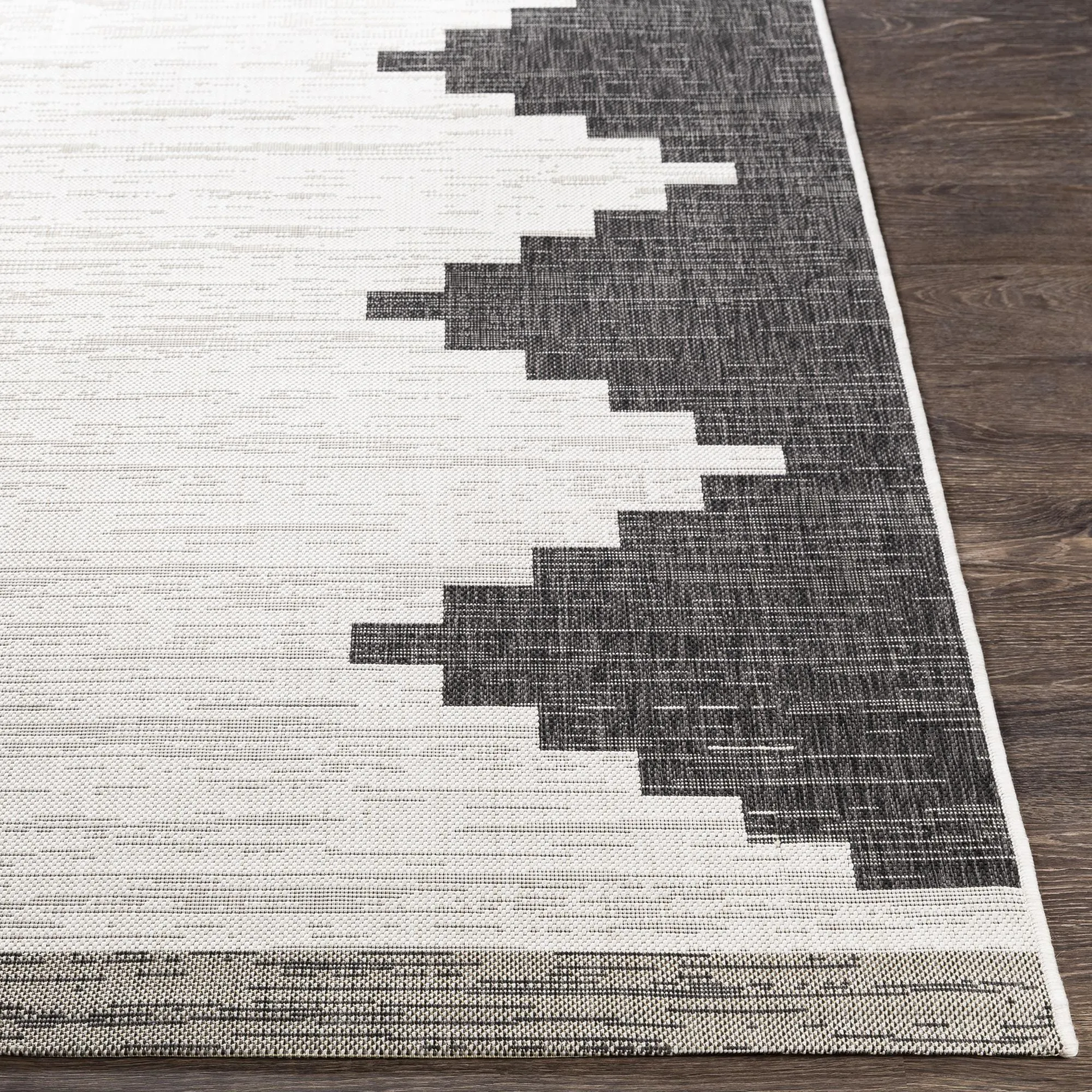 Livabliss Eagean Bohemian Diamond Indoor / OutdoorArea Rug